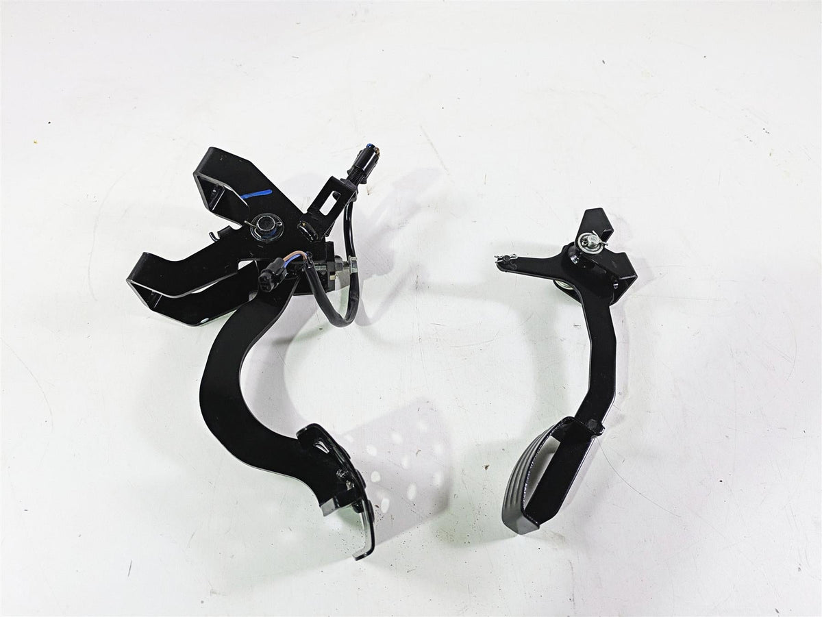 2021 Kawasaki Teryx KRX KRF 1000 Brake Accelerate Foot Pedal Set 39075-0027 {{ shop.shopifyCountryName }} - Mototech271