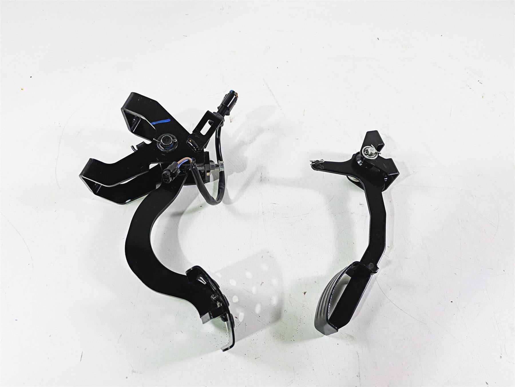 2021 Kawasaki Teryx KRX KRF 1000 Brake Accelerate Foot Pedal Set 39075-0027 {{ shop.shopifyCountryName }} - Mototech271