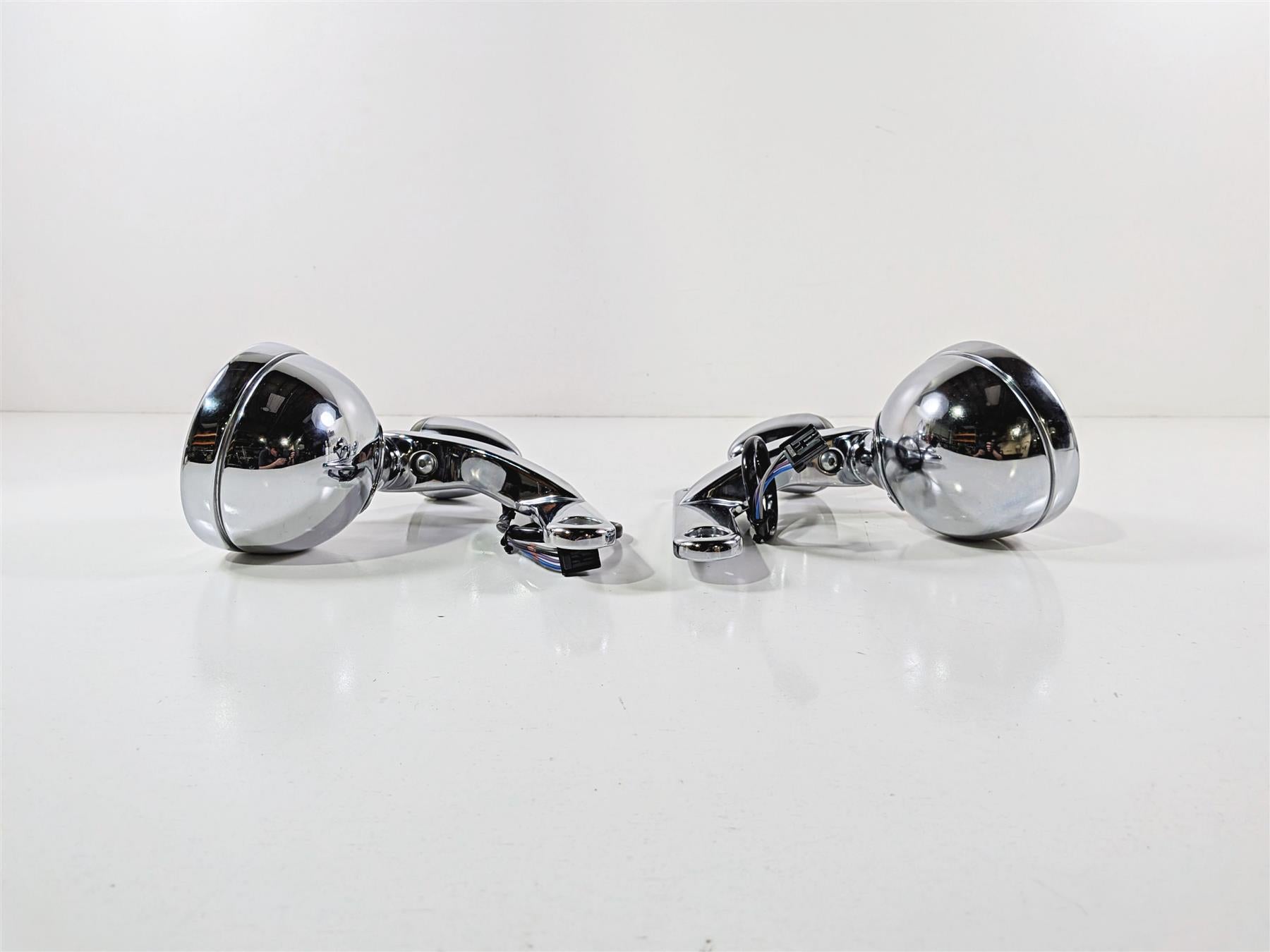 2011 Harley Touring FLHTCU CVO Electra Glide Turn Signal Passing Lights 69548-06-Mototech271