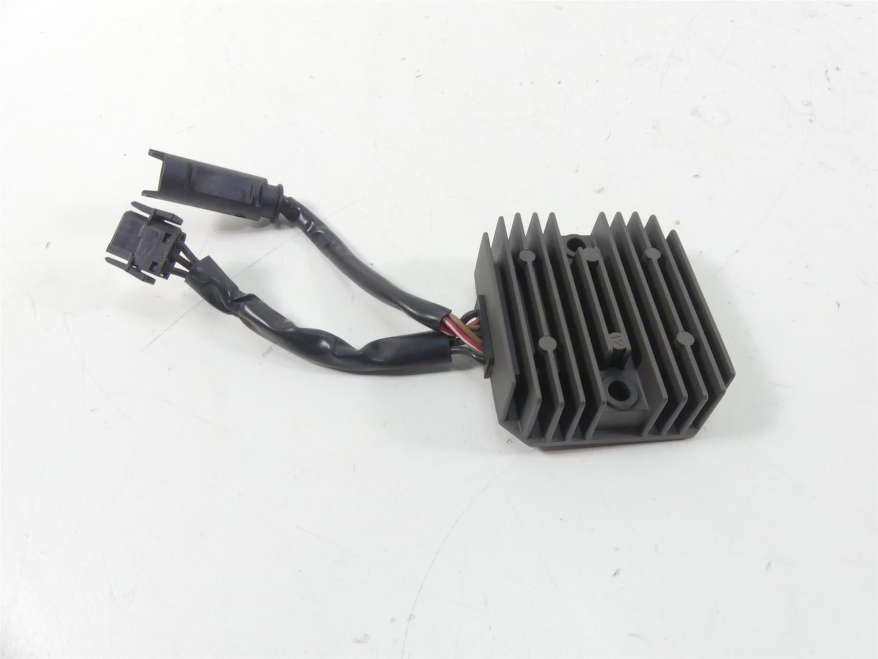 2017 BMW F800GS K72 Rectifier Voltage Regulator SH541SD 61317707943 {{ shop.shopifyCountryName }} - Mototech271