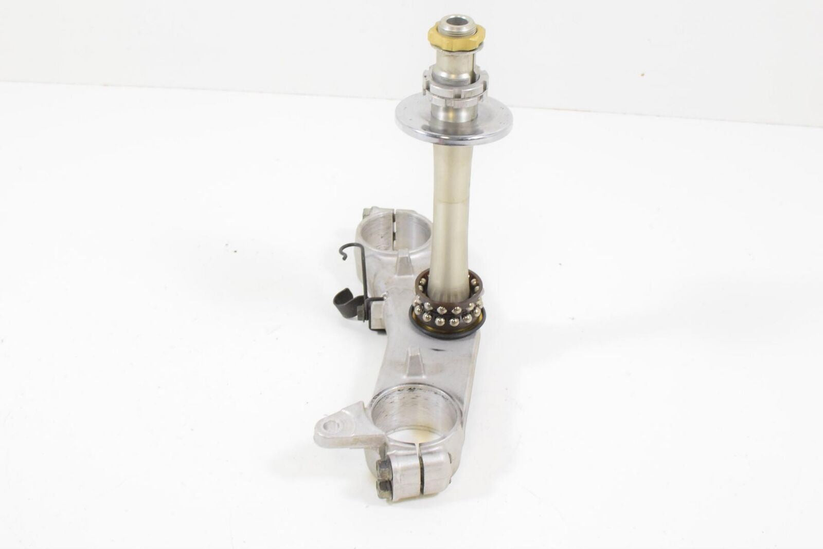 2005 Suzuki GSX1300R Hayabusa Gen 1 Lower Triple Tree Steering Stem Yoke 51410-2 {{ shop.shopifyCountryName }} - Mototech271