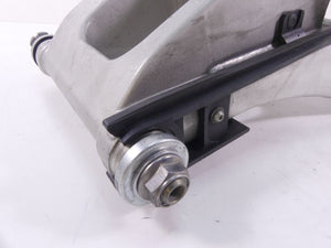 2015 Yamaha YZF-R1M Rear Swingarm Swing Arm Suspension + 28mm Axle 2CR-22110-10 | Mototech271