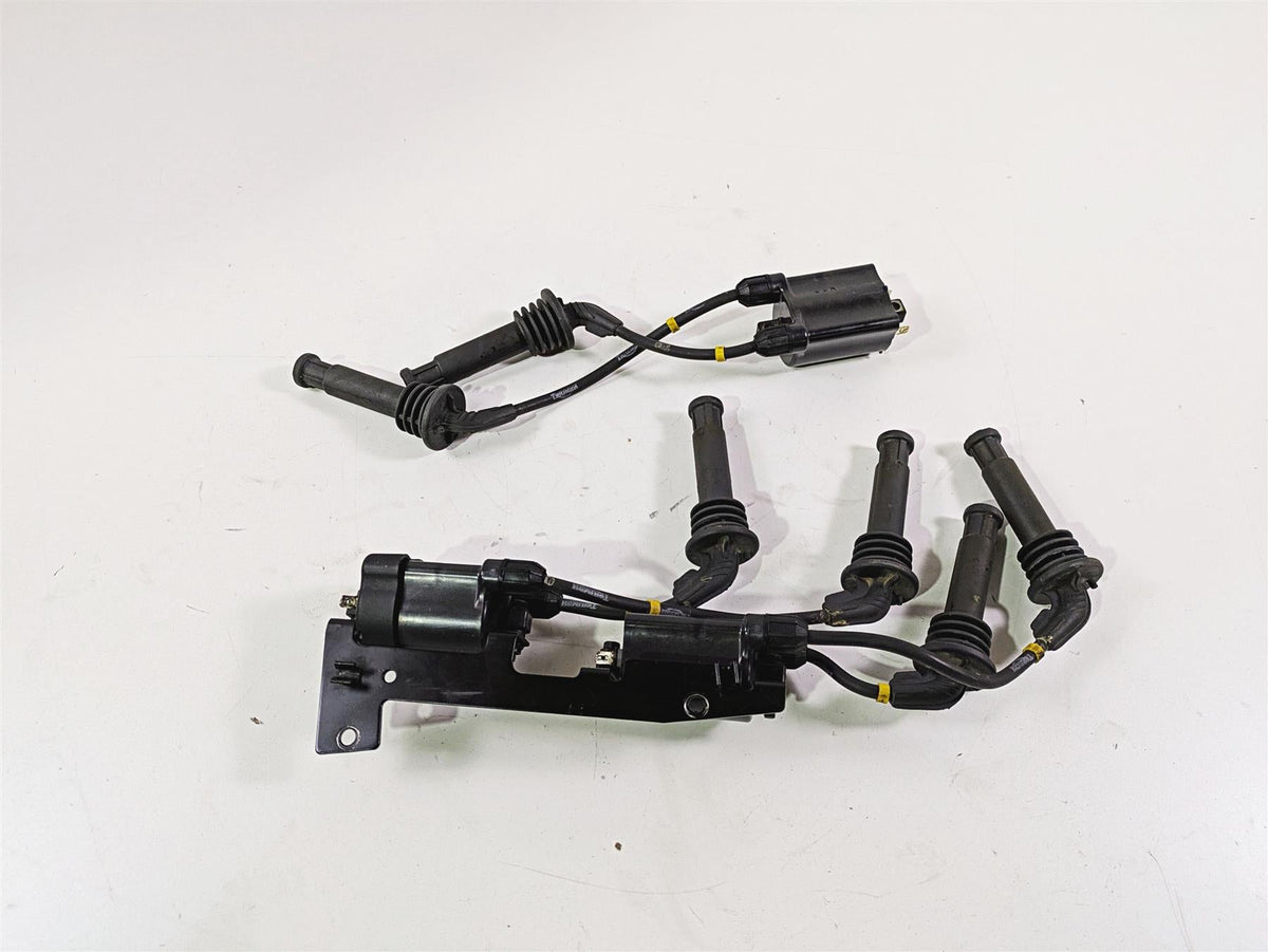 2006 Triumph Rocket 3 Ignition Coil Wiring Plug Set - Tested T1290101 {{ shop.shopifyCountryName }} - Mototech271