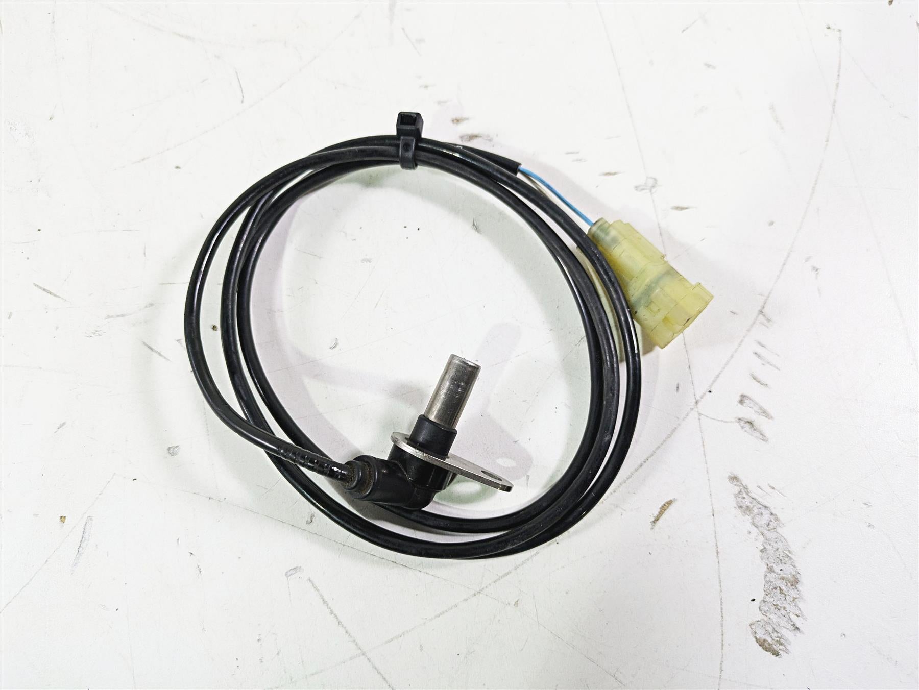 2015 Triumph Tiger Explorer XC Front Abs Brake Wheel Speed Sensor T2024446 {{ shop.shopifyCountryName }} - Mototech271