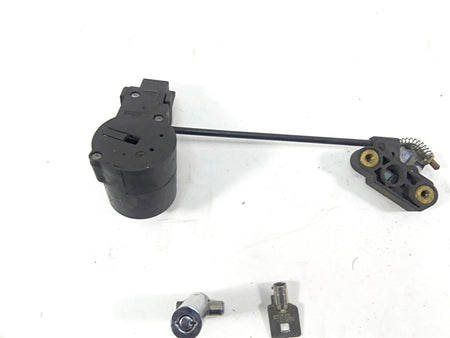 2005 Harley VRSCSE CVO V-Rod Ignition Switch Key Lock Set 71403-01 {{ shop.shopifyCountryName }} - Mototech271