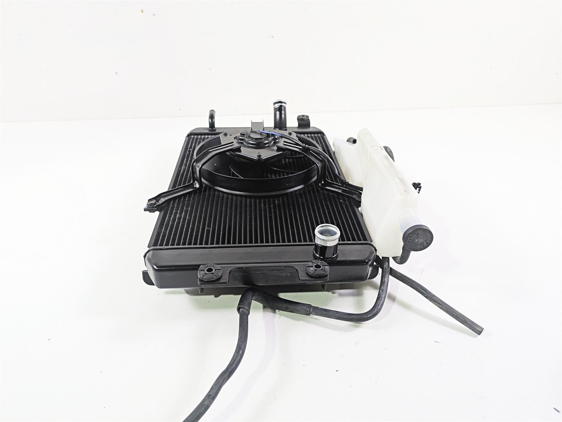 2019 Suzuki M109R VZR1800 Boulevard Radiator Fan Reservoir Hoses 17710-48G00 {{ shop.shopifyCountryName }} - Mototech271