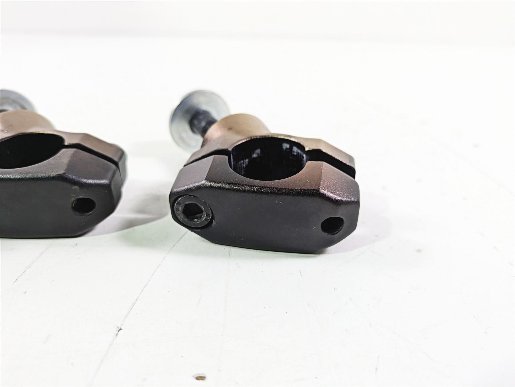 2012 Victory Cross Country Handlebar Holder Riser Set 5136704 5136703 {{ shop.shopifyCountryName }} - Mototech271