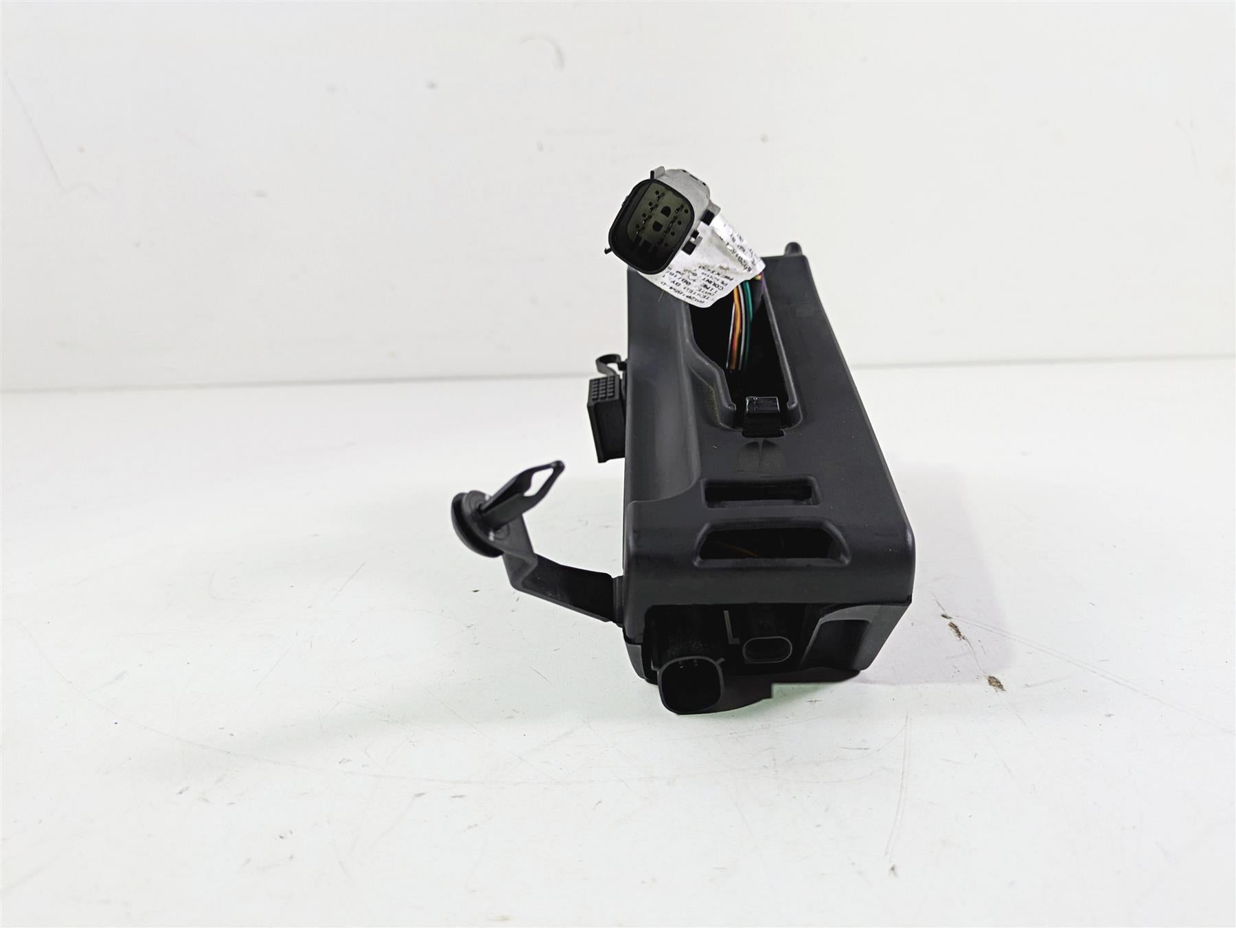 2022 Harley FXLRS Softail Low Rider Horn & Wiring Box USB Port 69201654 {{ shop.shopifyCountryName }} - Mototech271