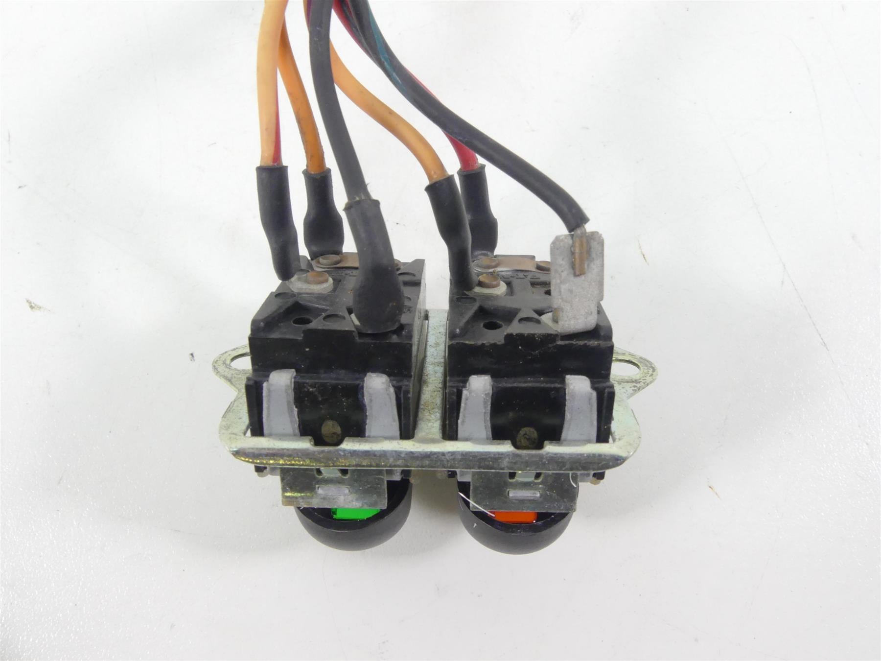 2013 Harley Touring FLHX Street Glide Auxiliary Cruise Switch Set 70219-08 {{ shop.shopifyCountryName }} - Mototech271