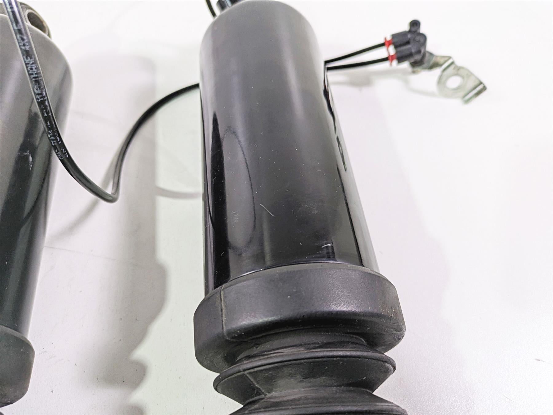 2009 Harley Touring FLHX Street Glide Rear Shock Damper Set 12" 54662-09 {{ shop.shopifyCountryName }} - Mototech271