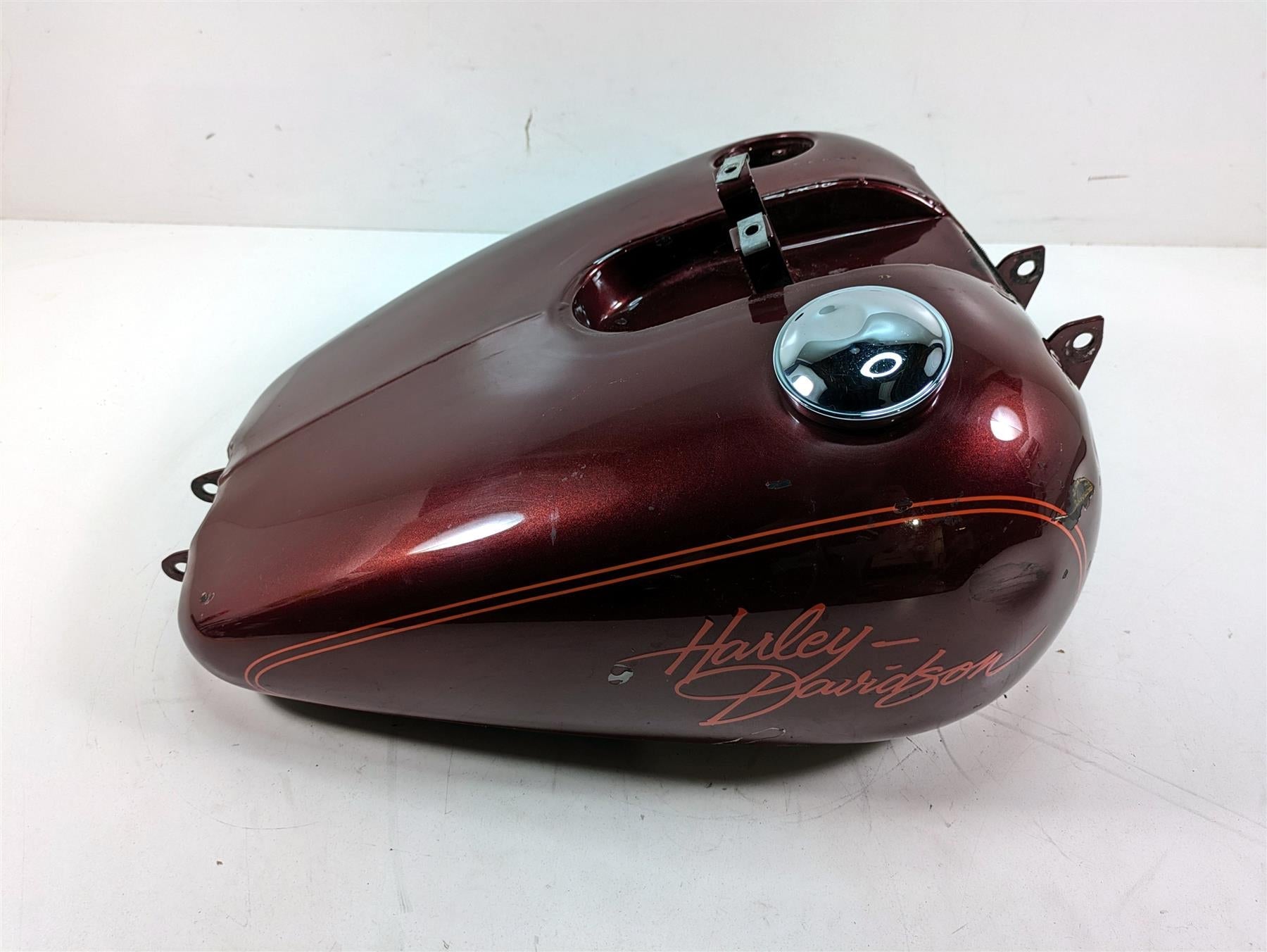 2000 Harley Dyna FXDL Low Rider Fuel Gas Petrol Tank -Dented 61054-96 {{ shop.shopifyCountryName }} - Mototech271