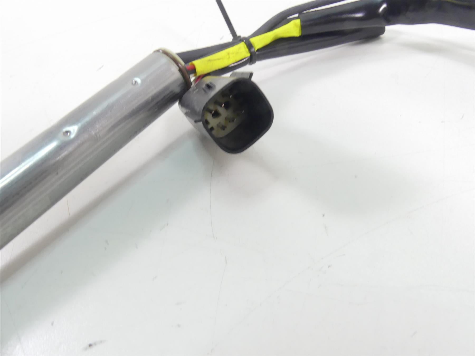 2009 Harley FLHTCU SE4 CVO E-Glide Ride By Wire Hand Grip Sensor -Read 32310-08A {{ shop.shopifyCountryName }} - Mototech271