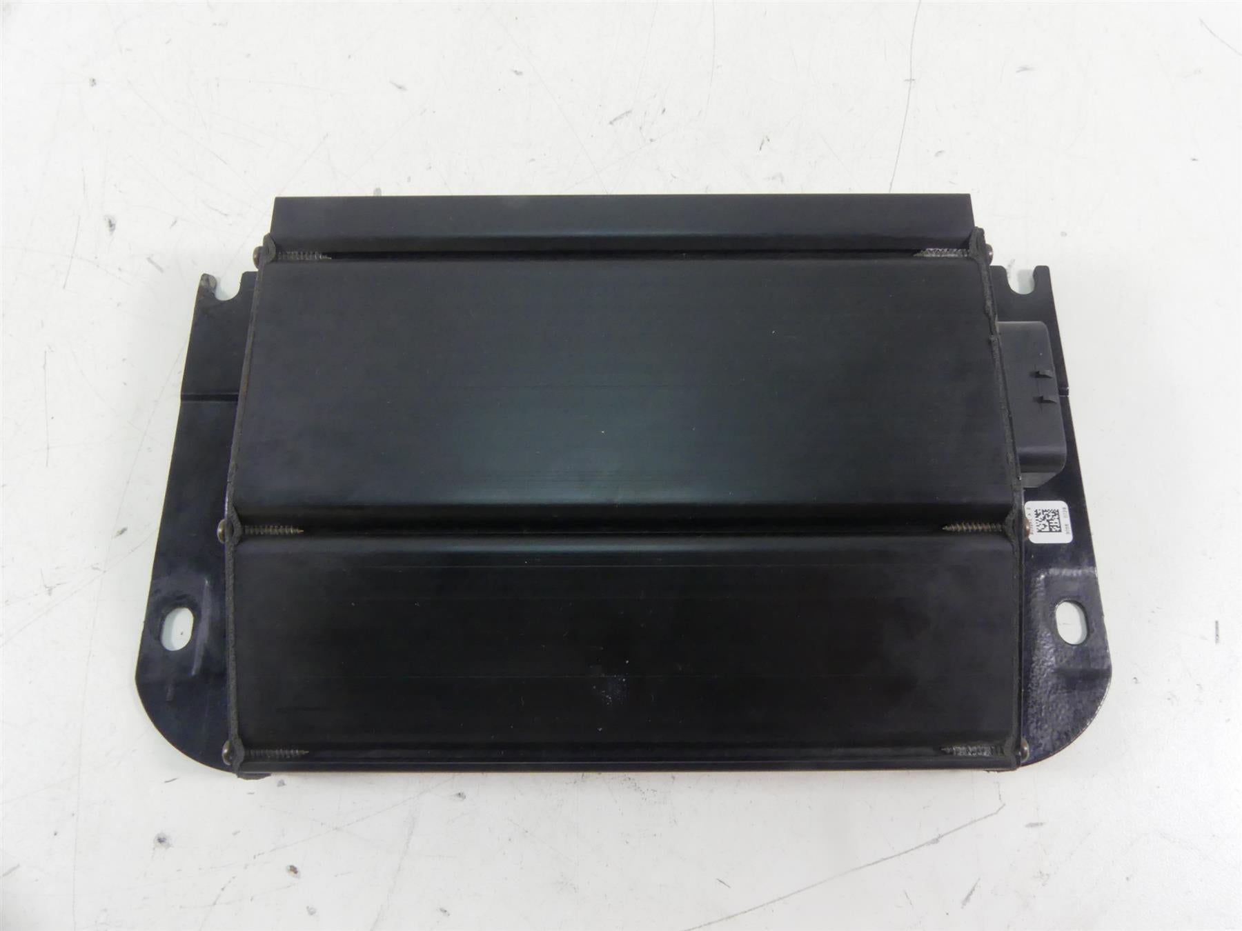 2007 Harley Touring FLHTCU SE CVO Electra Glide Harmon Amplifier Amp 76192-06A {{ shop.shopifyCountryName }} - Mototech271