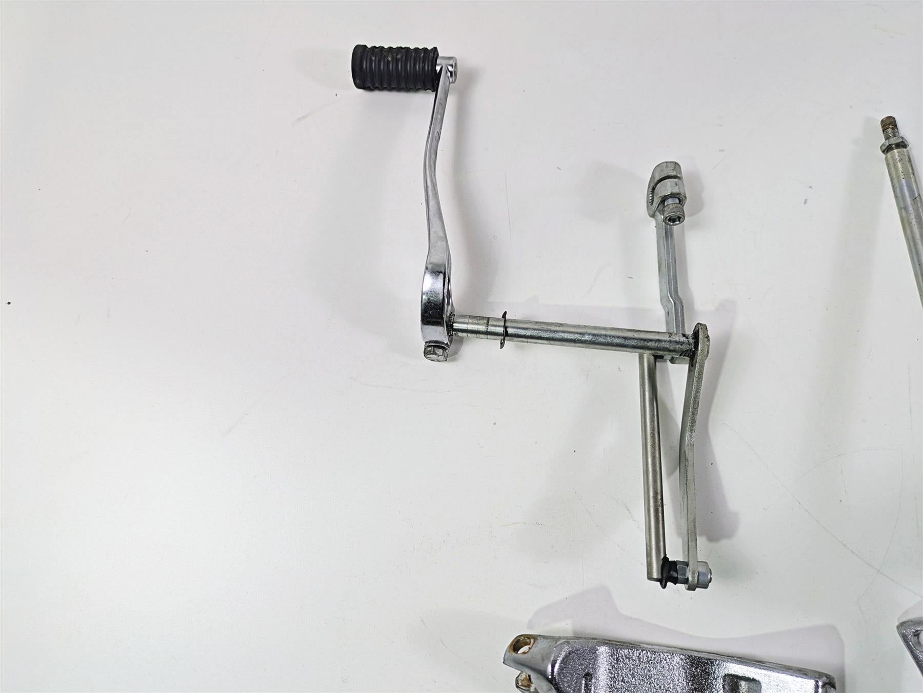 2009 Harley FXDC Dyna Super Glide Mid Foot Peg Mounts + Shifter & Brake Lever {{ shop.shopifyCountryName }} - Mototech271