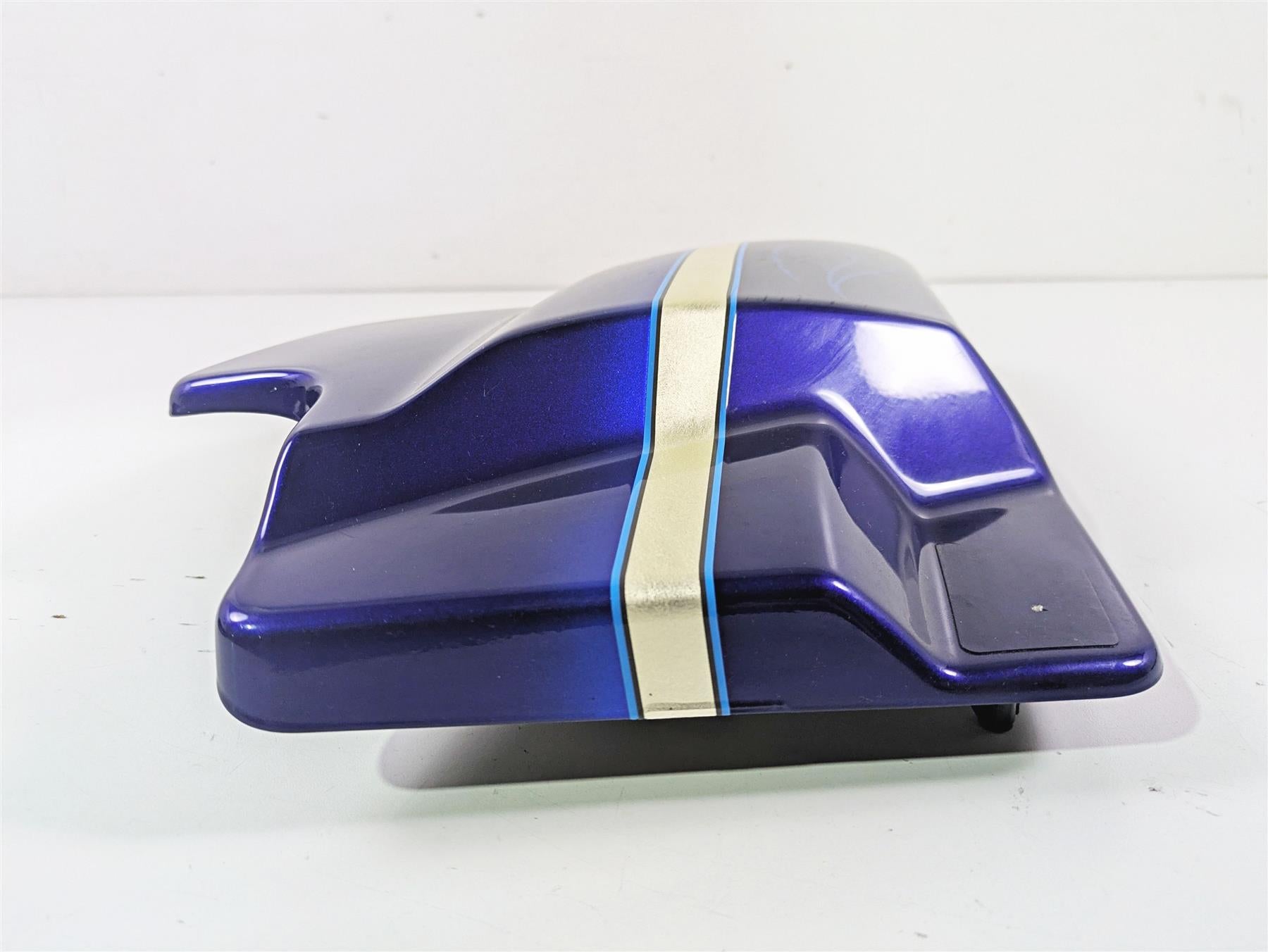 2010 Harley Touring FLHXSE CVO Street Glide Side Cover Fairing Set 66048-09A {{ shop.shopifyCountryName }} - Mototech271