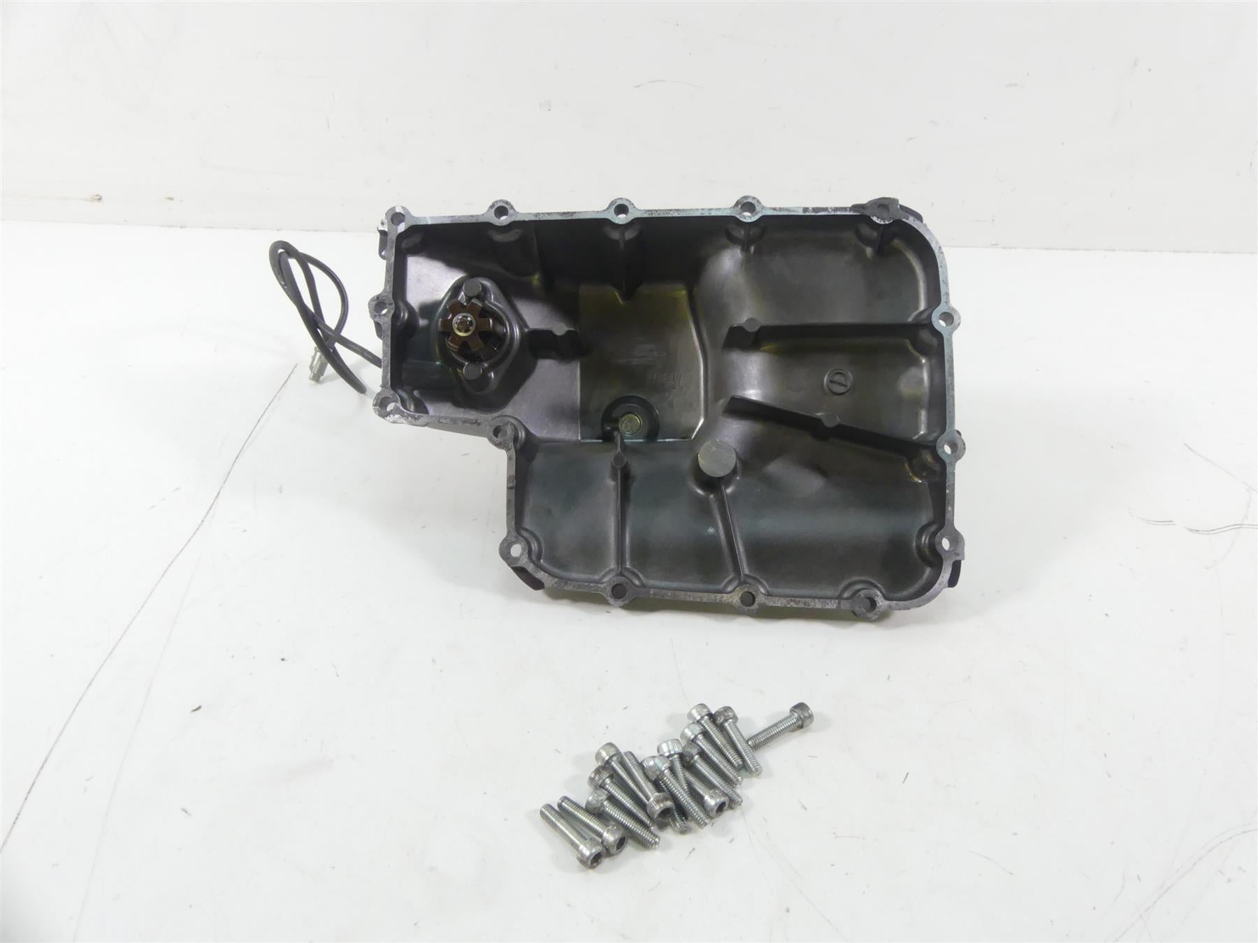 2015 Yamaha MT09 FZ09 Oil Pan Bottom Lower Engine Cover B56-13400-10-00 {{ shop.shopifyCountryName }} - Mototech271