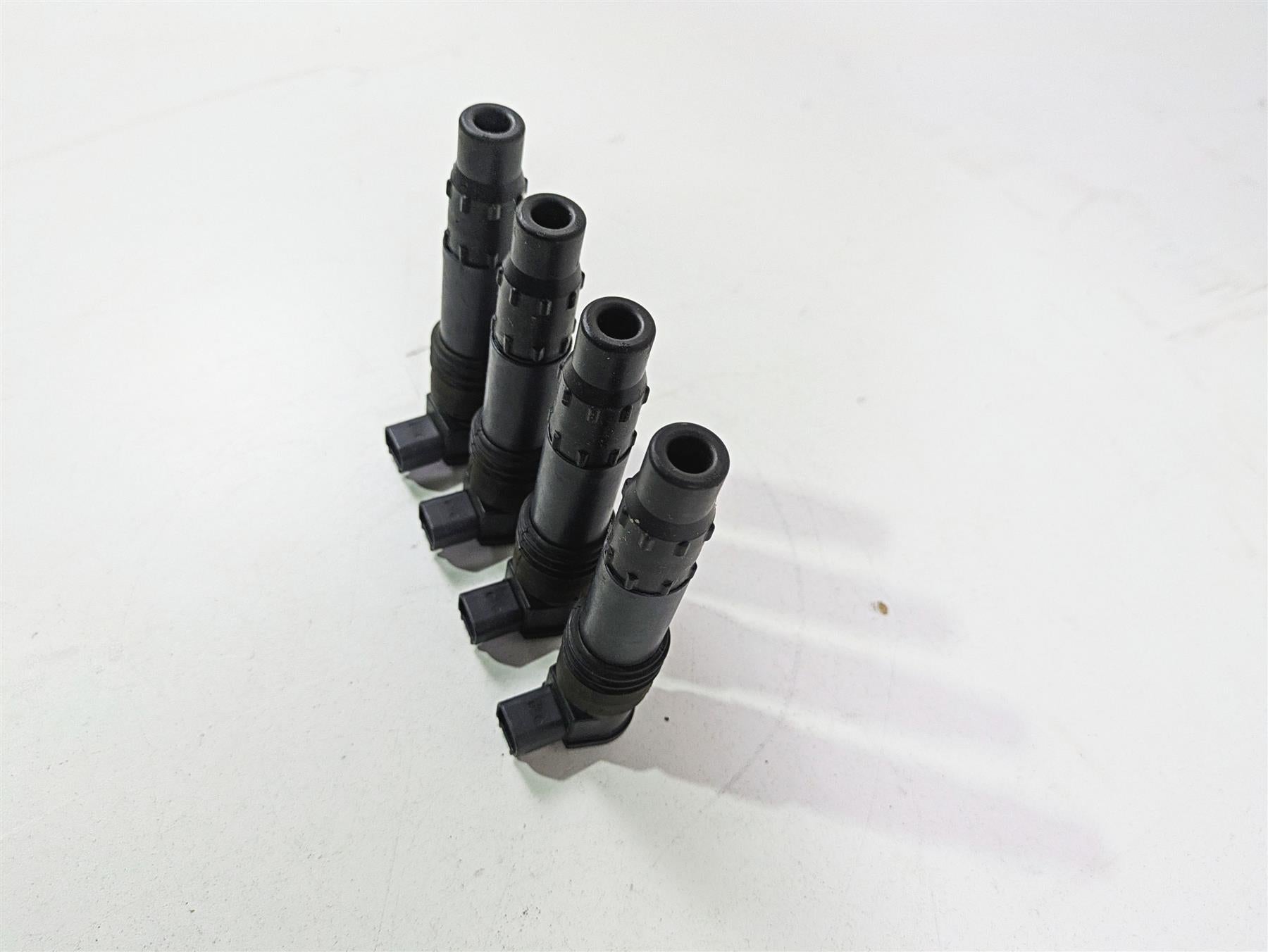 2006 Suzuki GSXR1000 K6 Denso Ignition Coil Set 33410-35F10 33410-35F11 {{ shop.shopifyCountryName }} - Mototech271