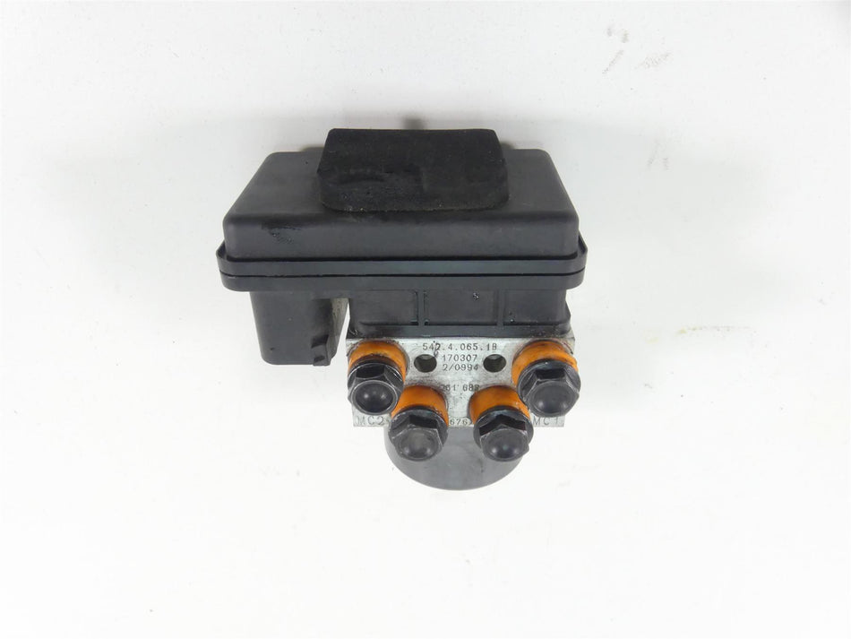 2017 Ducati 939 S Supersport Abs Brake Pump Unit Module 54240661B 54240651B {{ shop.shopifyCountryName }} - Mototech271