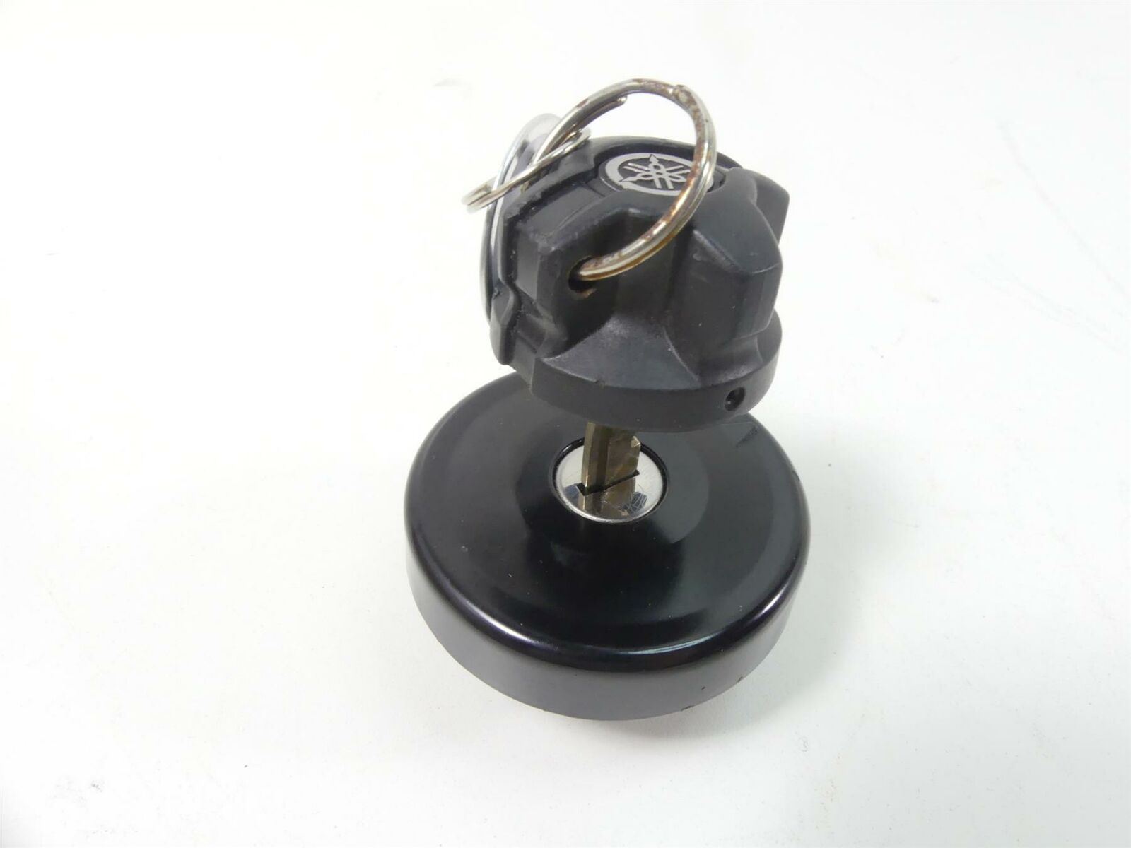 2020 Yamaha VMX17 1700 Ignition Switch Key Lock Tank Cap Set 2S3-82501-30-00 {{ shop.shopifyCountryName }} - Mototech271