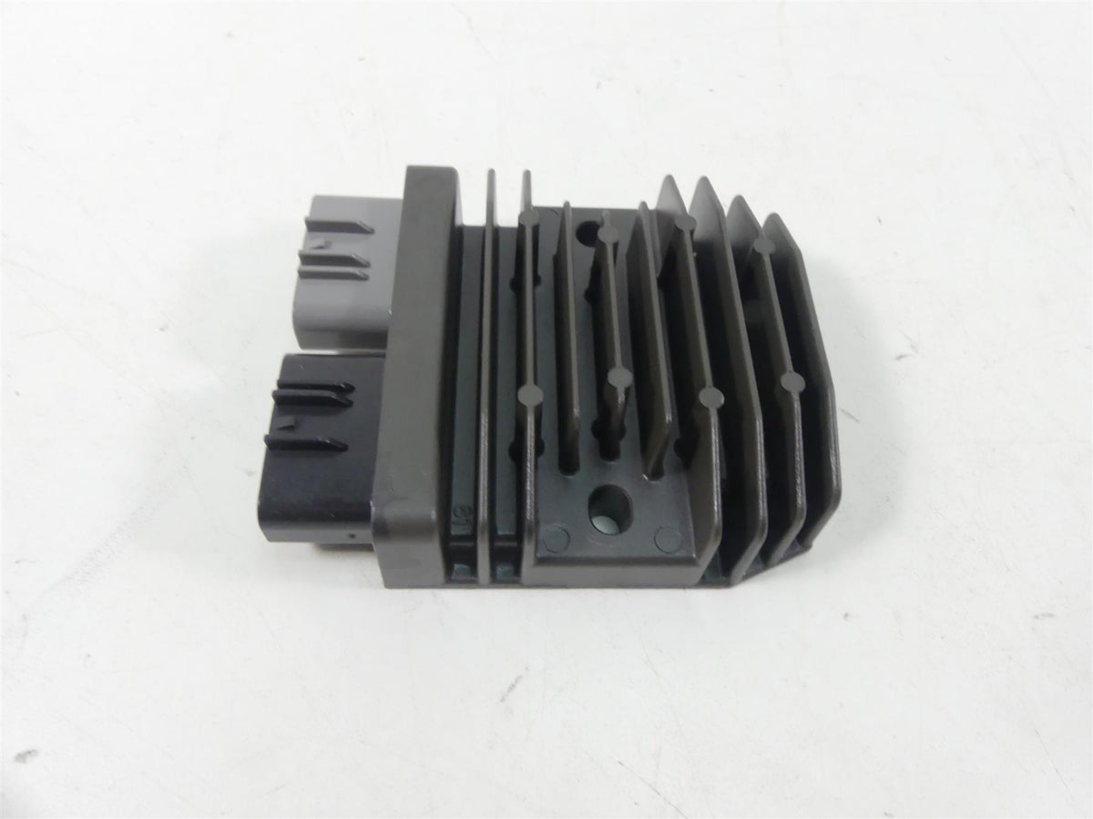 2018 Triumph Street Triple 765RS Rectifier Voltage Regulator T1300675 FH020AA {{ shop.shopifyCountryName }} - Mototech271