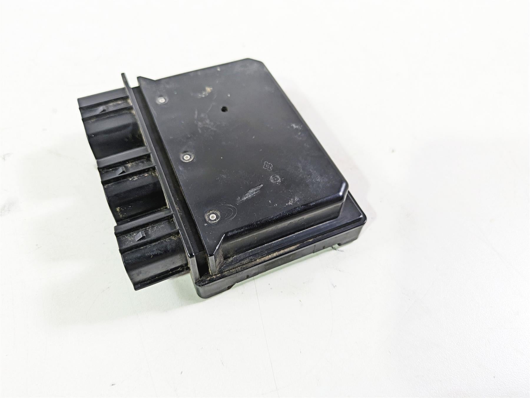 2011 Kawasaki EX650R Ninja Junction Relay Box 27002-0007 27002-0050 {{ shop.shopifyCountryName }} - Mototech271