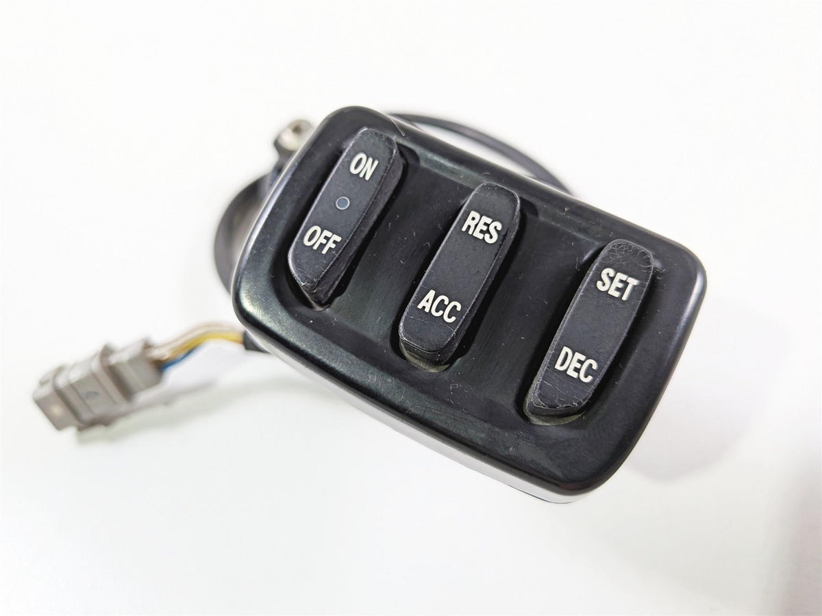 2016 Victory Cross Country Cruise Control Hand Control Switch Set 4013049 {{ shop.shopifyCountryName }} - Mototech271