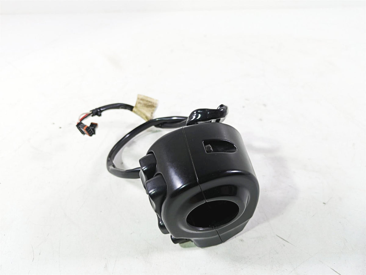 2017 Harley Touring FLTRXS Road Glide Right Hand Control Switch 71500129C {{ shop.shopifyCountryName }} - Mototech271