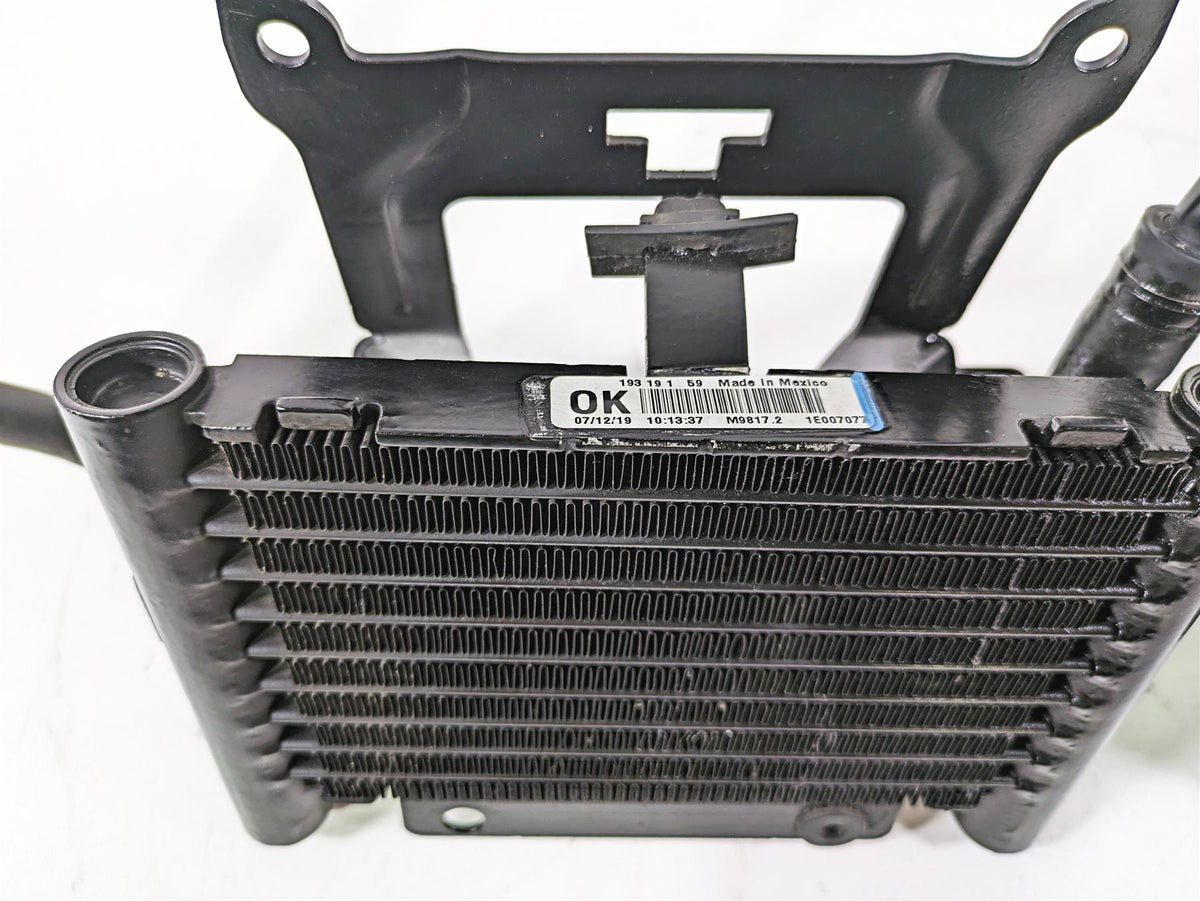 2020 Harley Touring FLHT Electra Glide Oil Cooler & Cover 62700227 26800092 {{ shop.shopifyCountryName }} - Mototech271