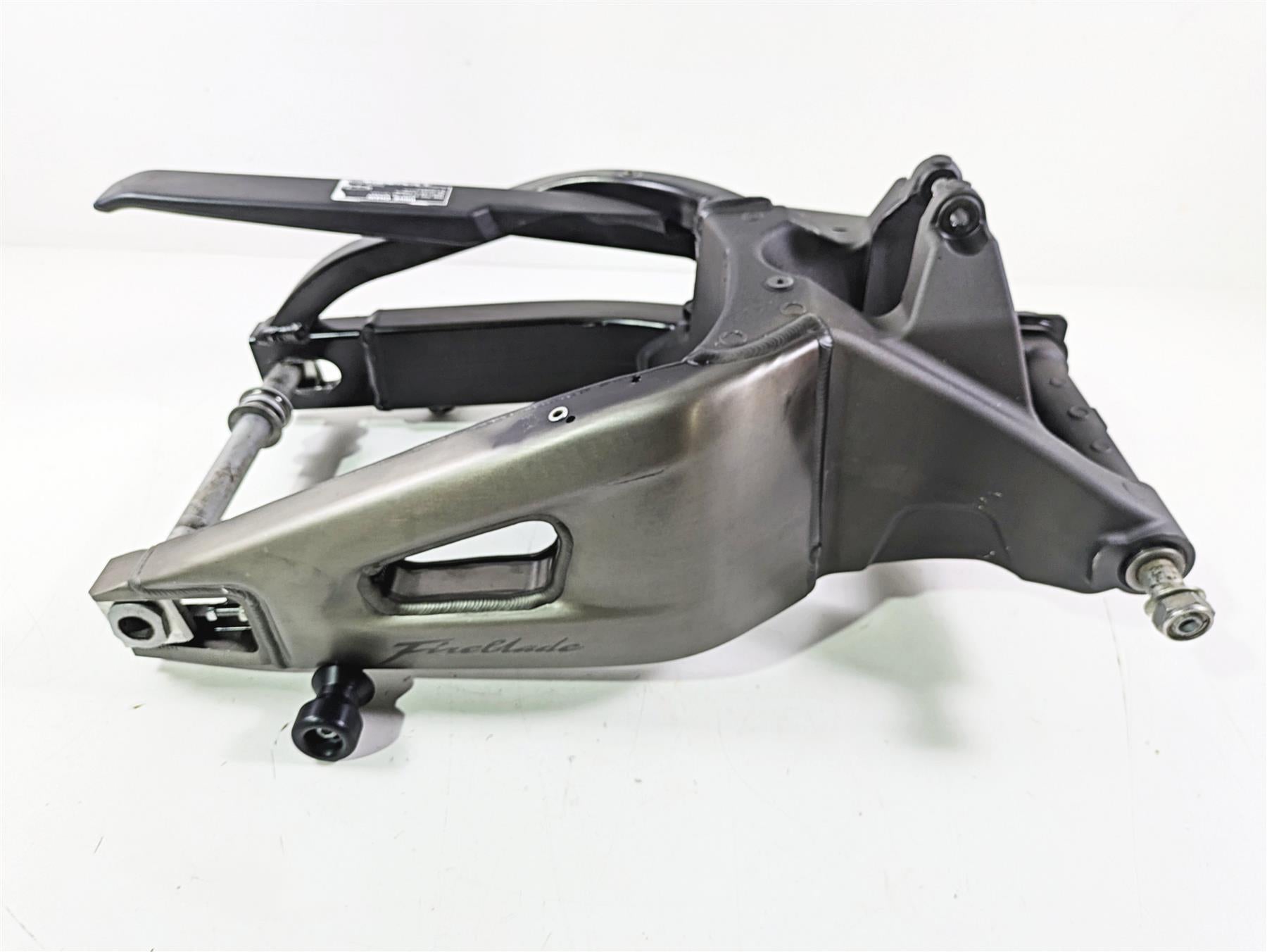 2017 Honda CBR600RR Straight Rear Swing Arm Swingarm & Axle 52200-MFJ-A40 {{ shop.shopifyCountryName }} - Mototech271
