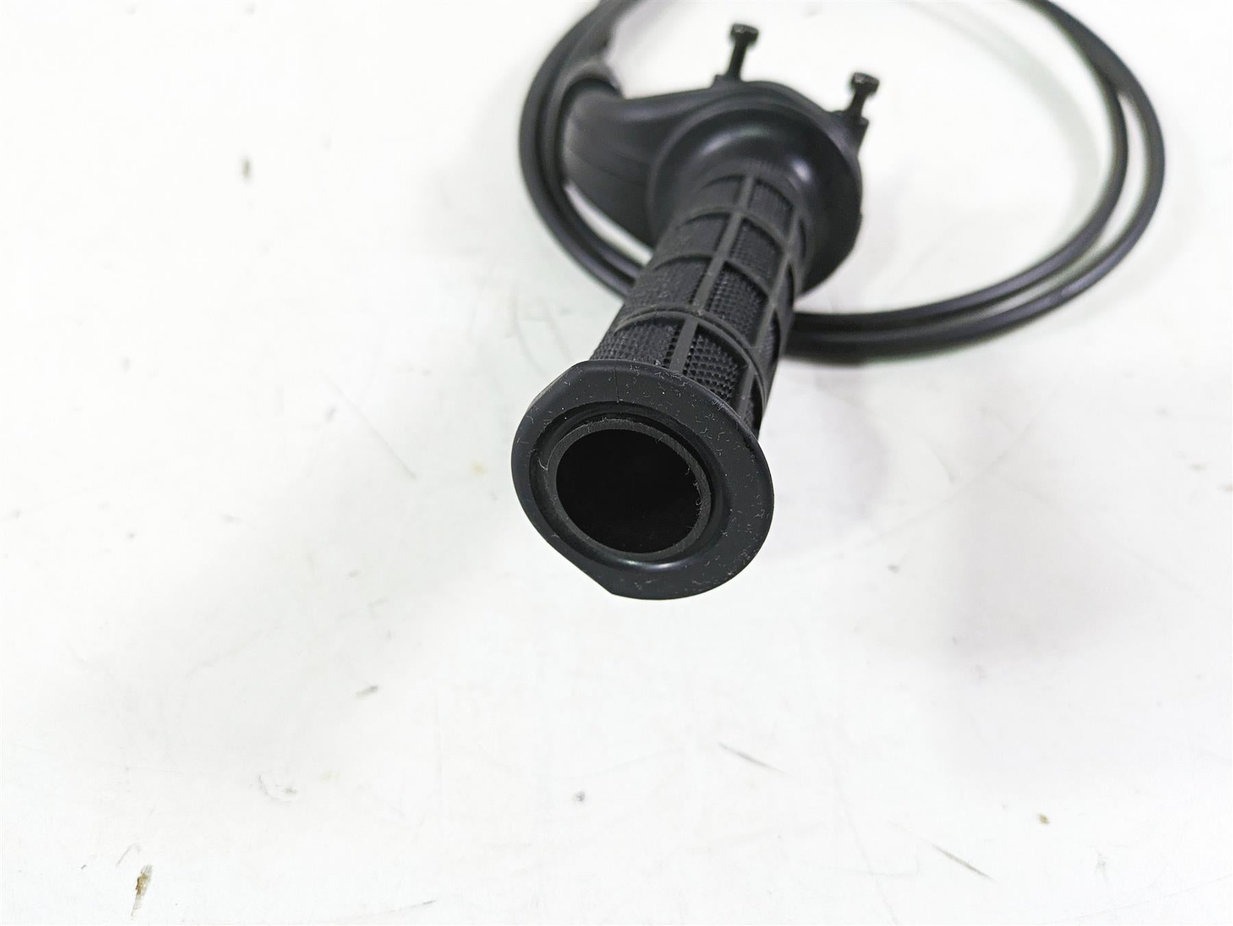 2021 Yamaha Tenere 700 XTZ7 Throttle Grip & Cable Set BEH-F6240-00-00 {{ shop.shopifyCountryName }} - Mototech271
