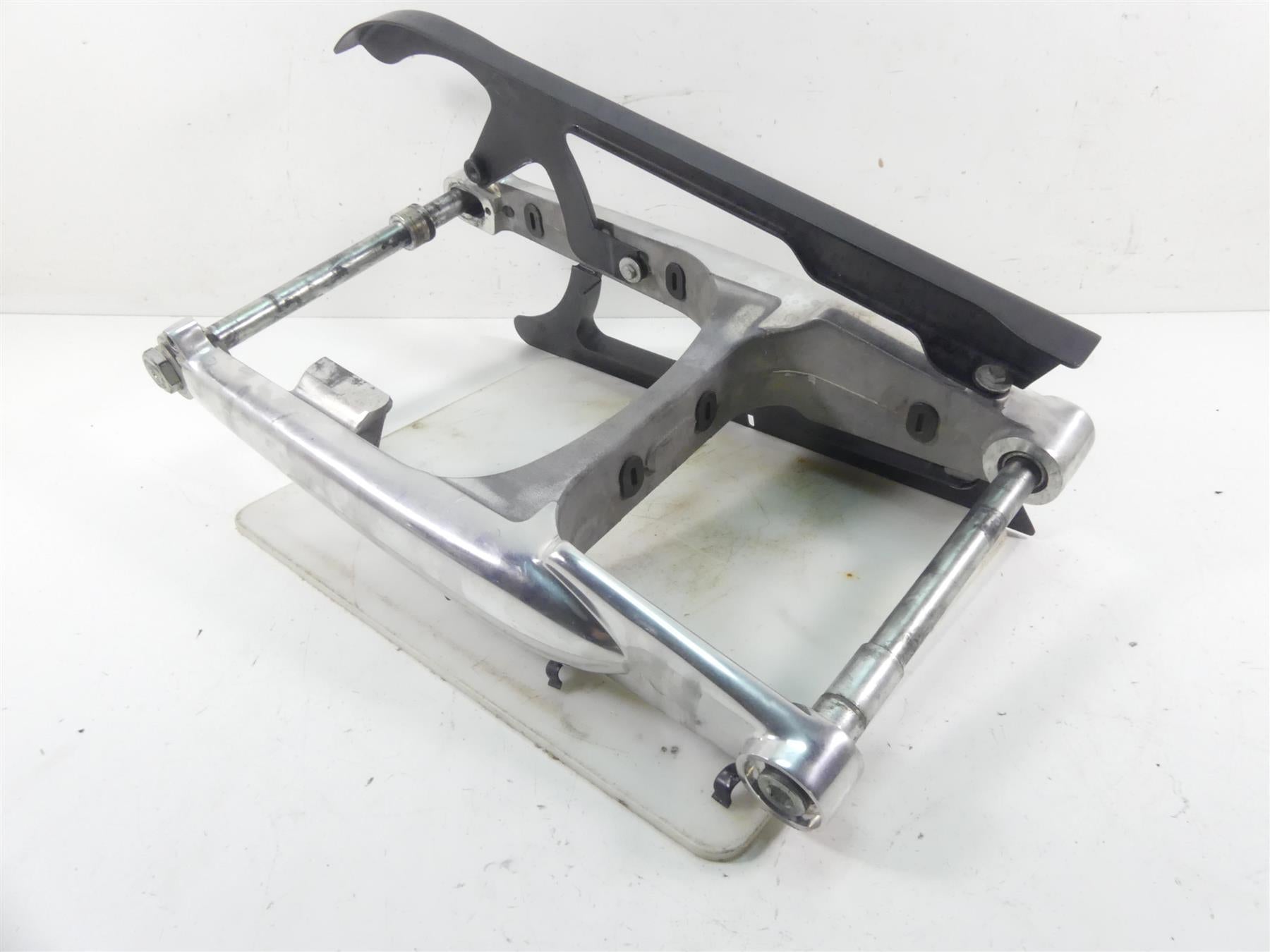 2012 Harley VRSCF Muscle Rod Swingarm Swing Arm + 25mm Axle & Guard 48604-07A | Mototech271