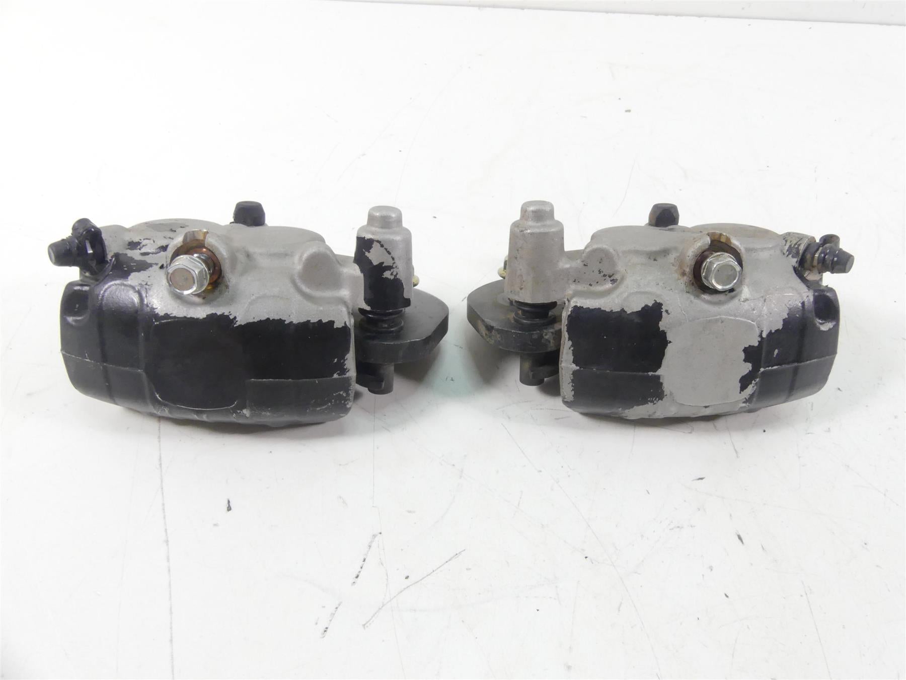 2017 Can Am Maverick X3 XDS Turbo R Front Brake Caliper Set 705601462 705601463 {{ shop.shopifyCountryName }} - Mototech271