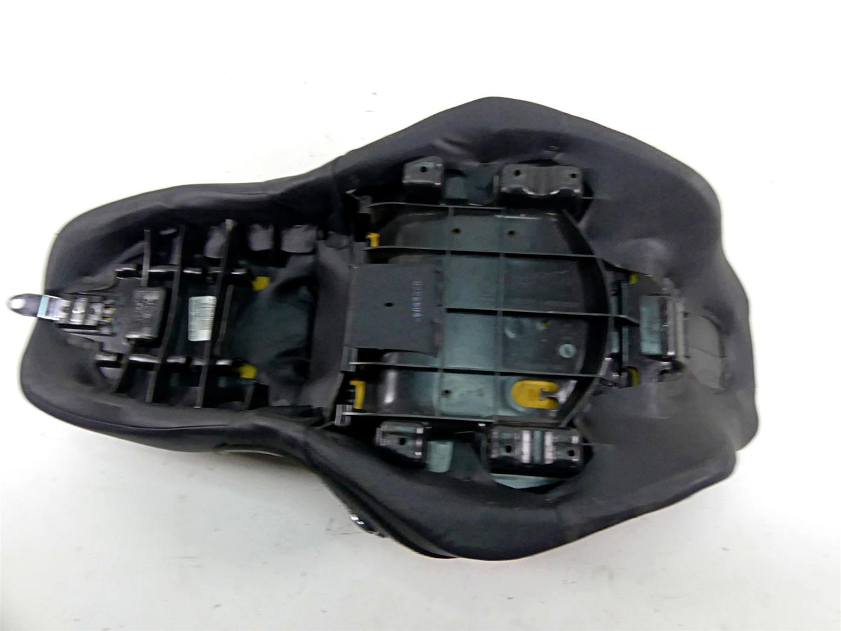 2010 Harley Touring FLHRC Road King Nice Seat Saddle 52329-09 {{ shop.shopifyCountryName }} - Mototech271