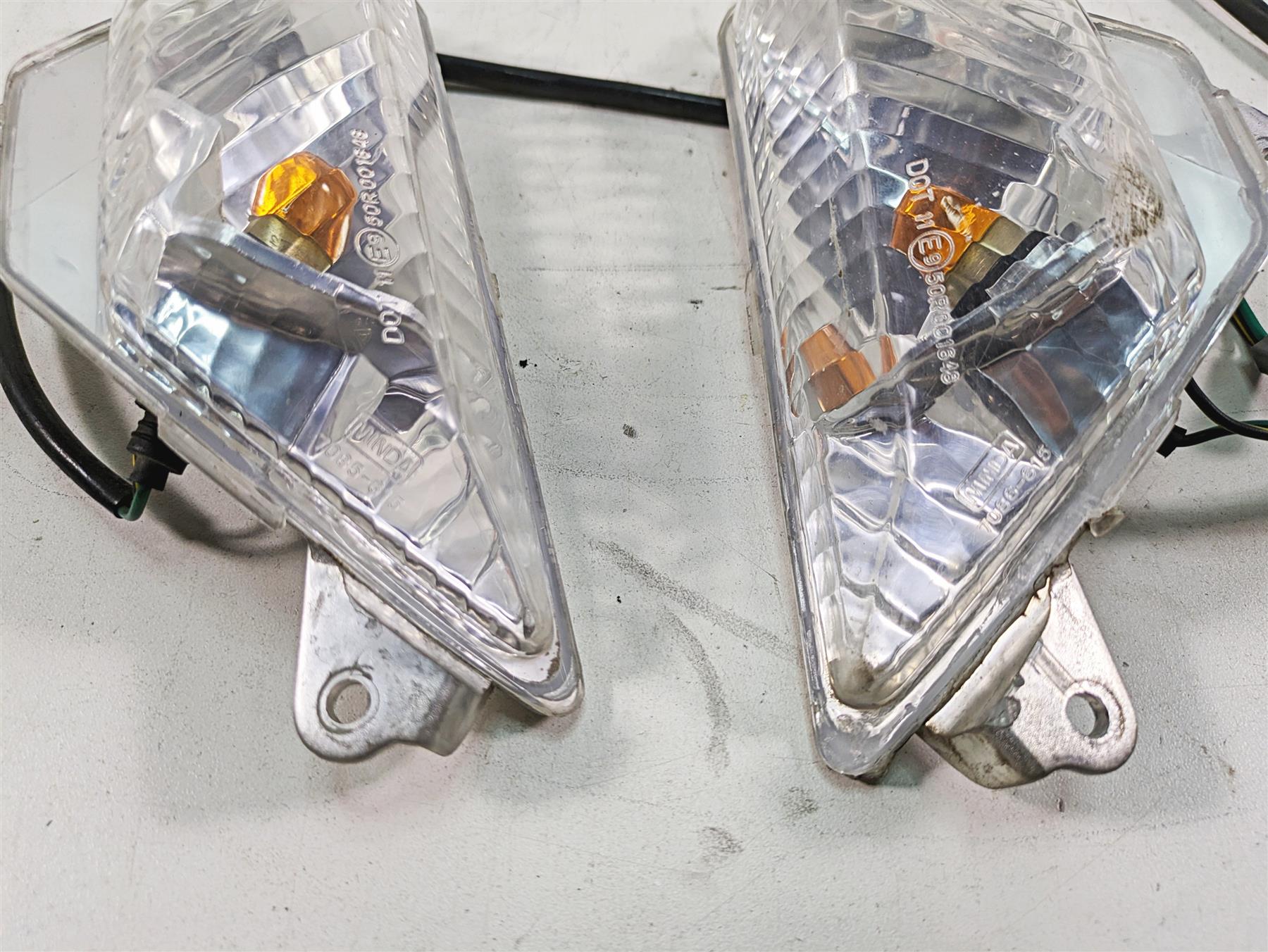 2016 Kawasaki Ninja EX300 Front Turn Signal Blinker Set 23040-0147 23040-0148 {{ shop.shopifyCountryName }} - Mototech271