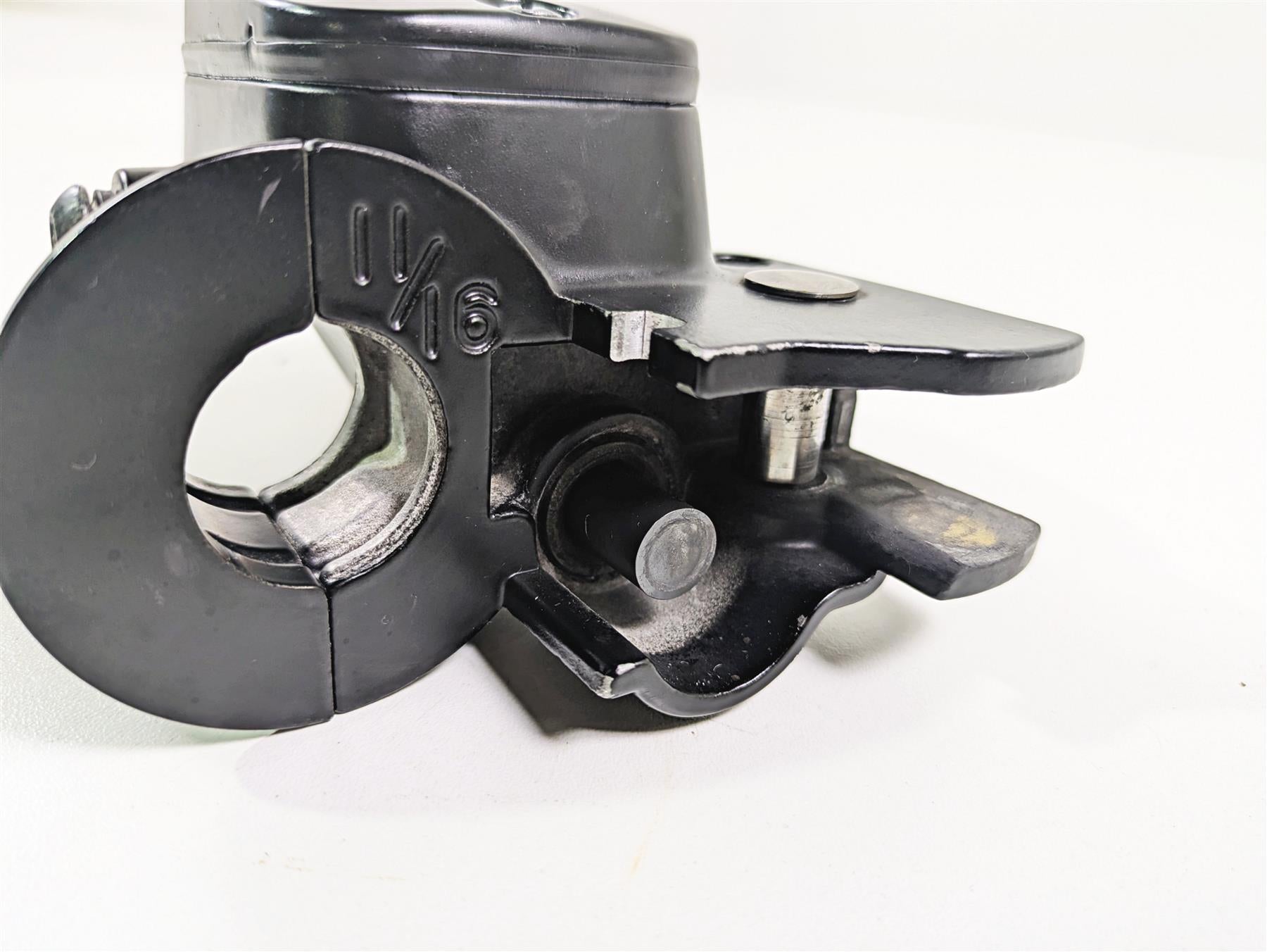 1999 Harley Touring FLHTCUI E-Glide Front Brake Master Cylinder 11/16 41700737 {{ shop.shopifyCountryName }} - Mototech271