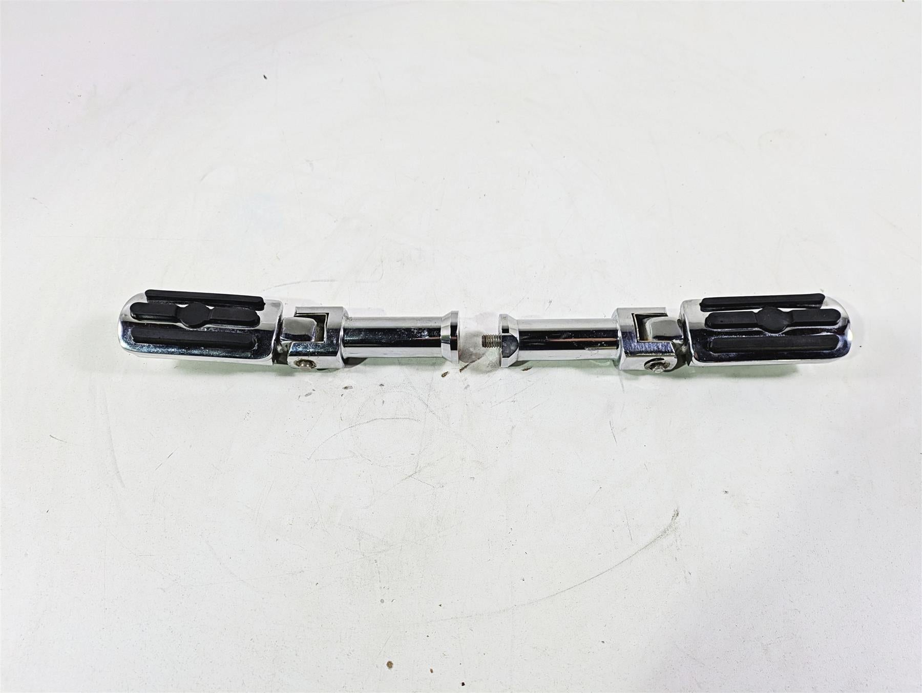 2021 Harley Softail FXST Standard Rear Passenger Footpeg Set - Read