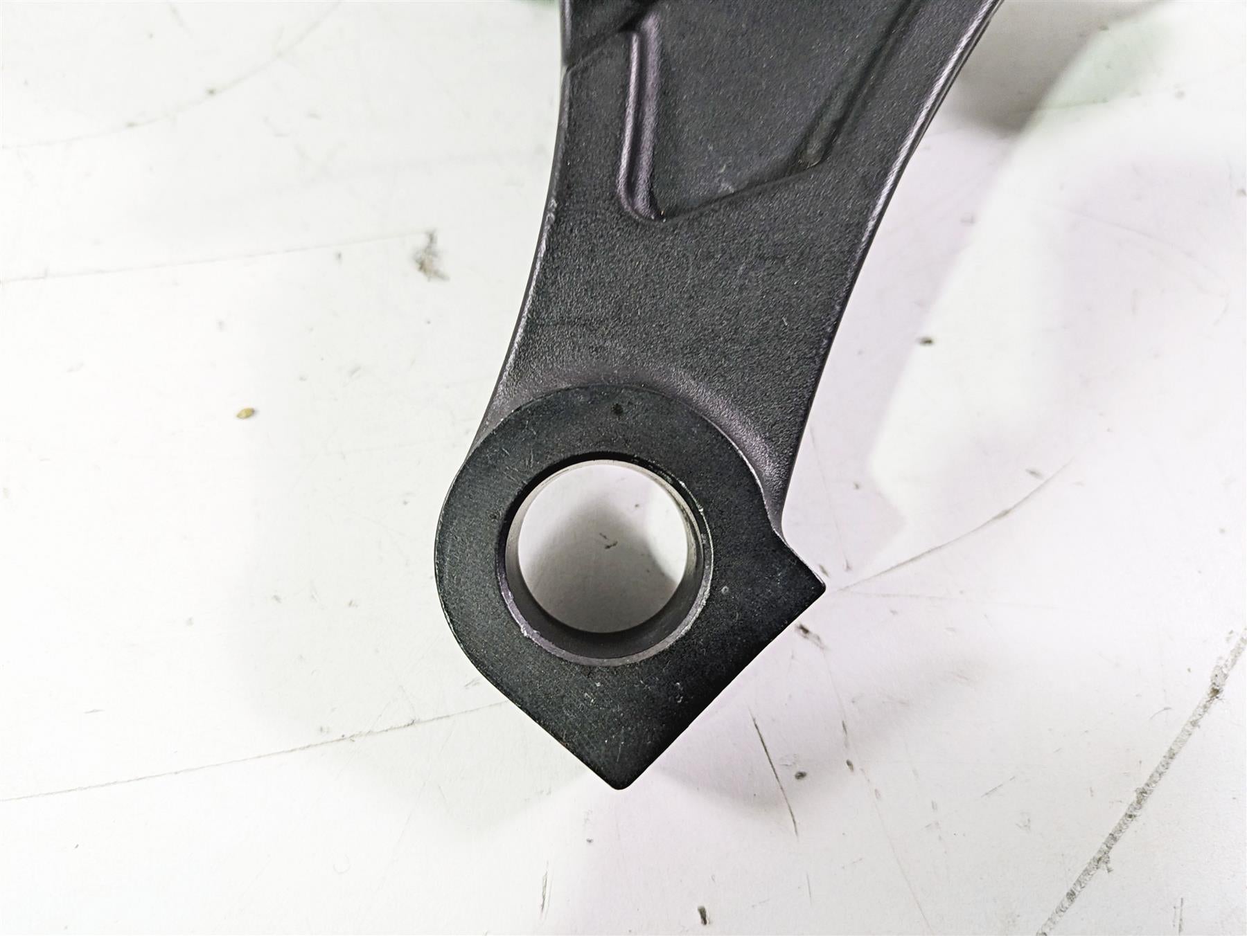 2015 Harley Touring FLHTKL E -Glide Low Rear Brake Caliper & Bracket 44080-08C {{ shop.shopifyCountryName }} - Mototech271