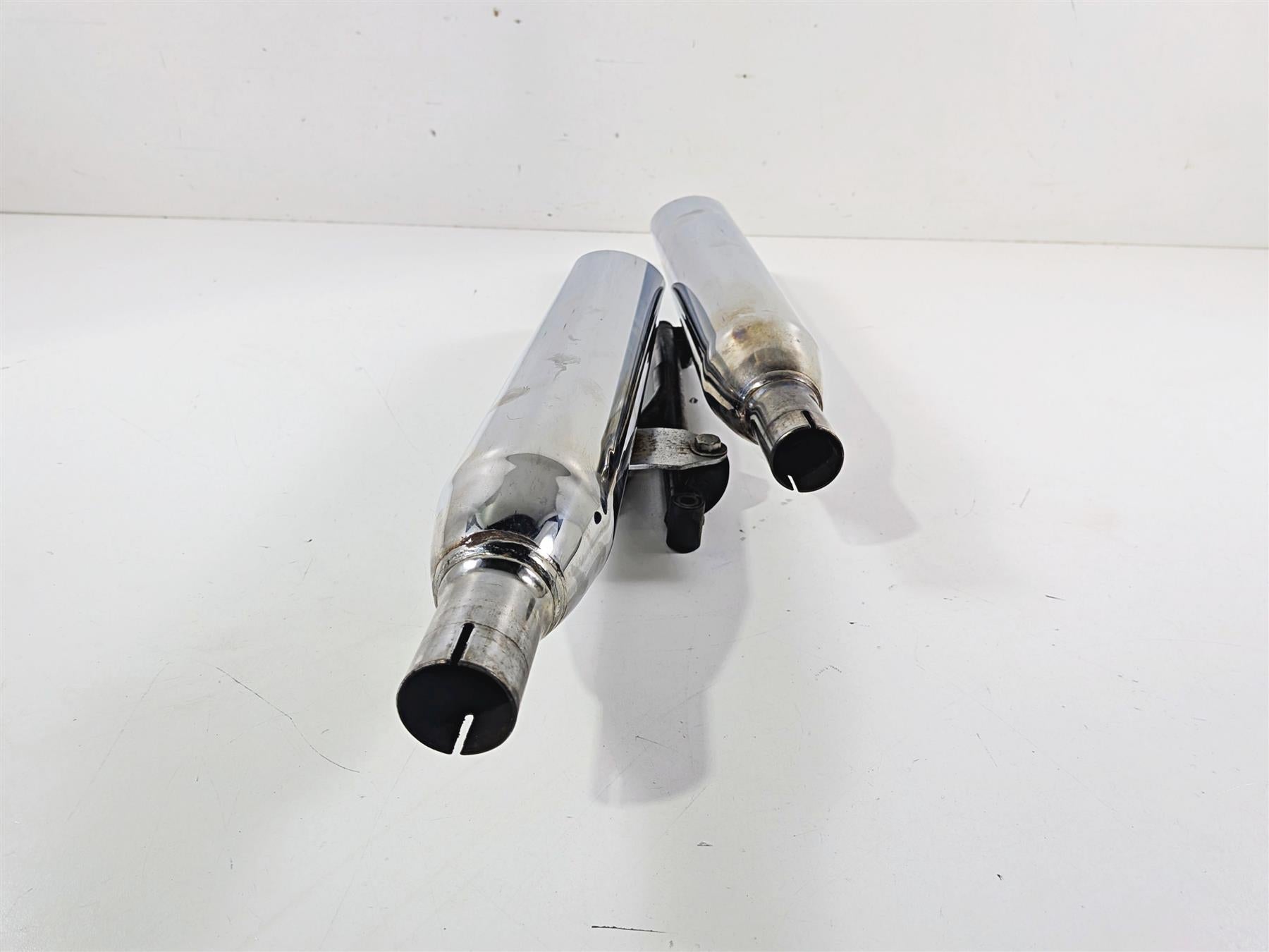 2007 Yamaha XVS1100 V-Star Custom Cobra Slash Cut Muffler Exhaust Set 2173SC {{ shop.shopifyCountryName }} - Mototech271