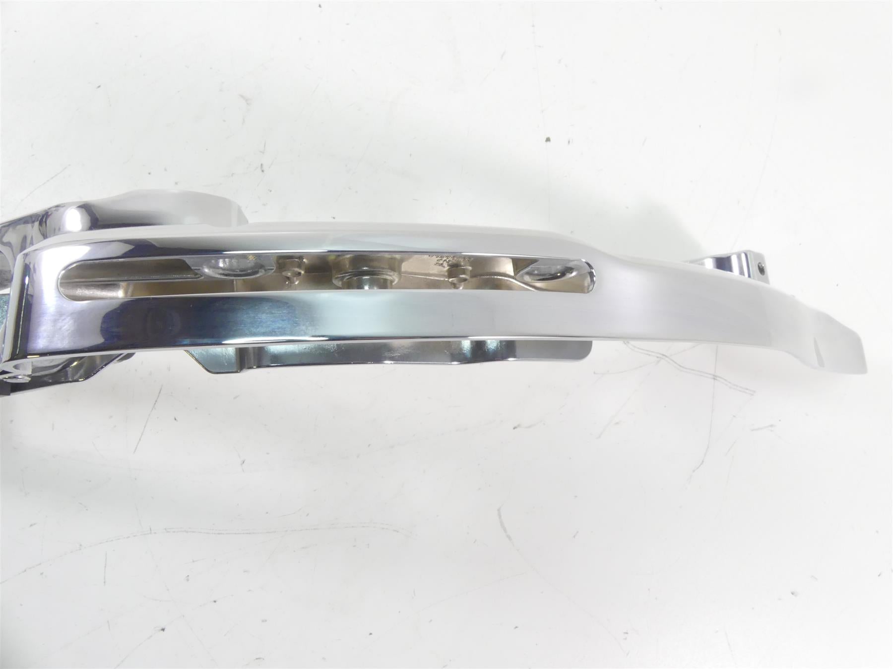 2014 Harley Touring FLHX Street Glide Left Rear Saddlebag Support 90200503 {{ shop.shopifyCountryName }} - Mototech271