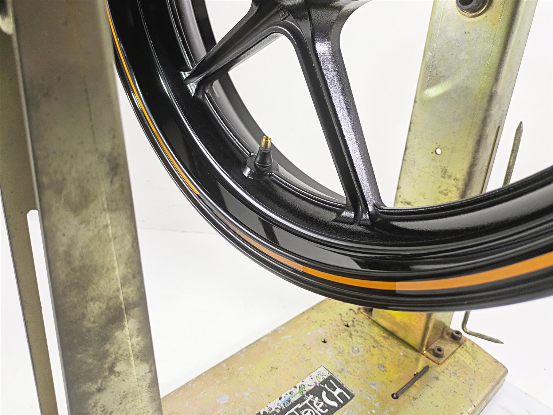 2020 Kawasaki ZX6R ZX636 Ninja Front Wheel Rim Strgt 17x3.5 Enkei