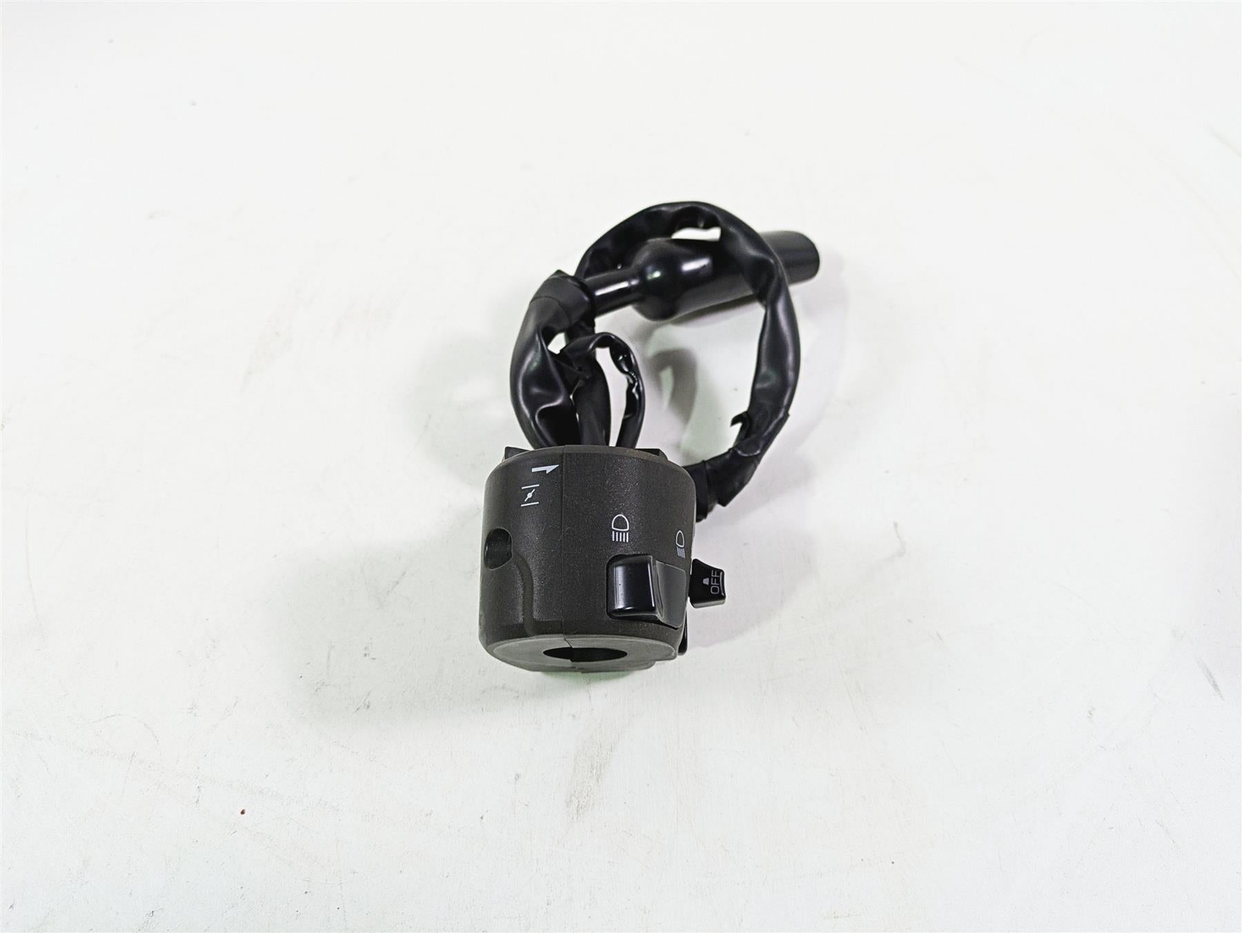 2009 Kawaski EX250 Ninja 250R Left Hand Light Blinker Control Switch 46091-0156 {{ shop.shopifyCountryName }} - Mototech271