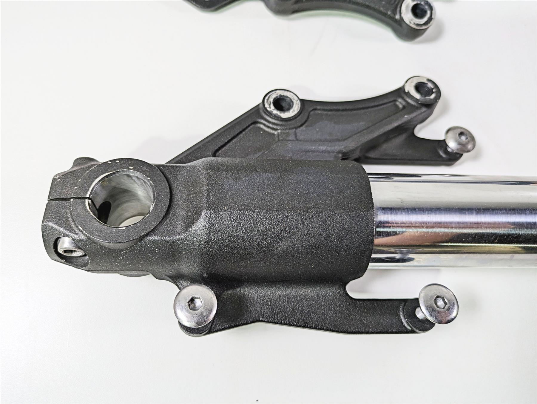 2015 Triumph Tiger Explorer XC Straight Front Fork Leg Set T2041510 T2041520 {{ shop.shopifyCountryName }} - Mototech271