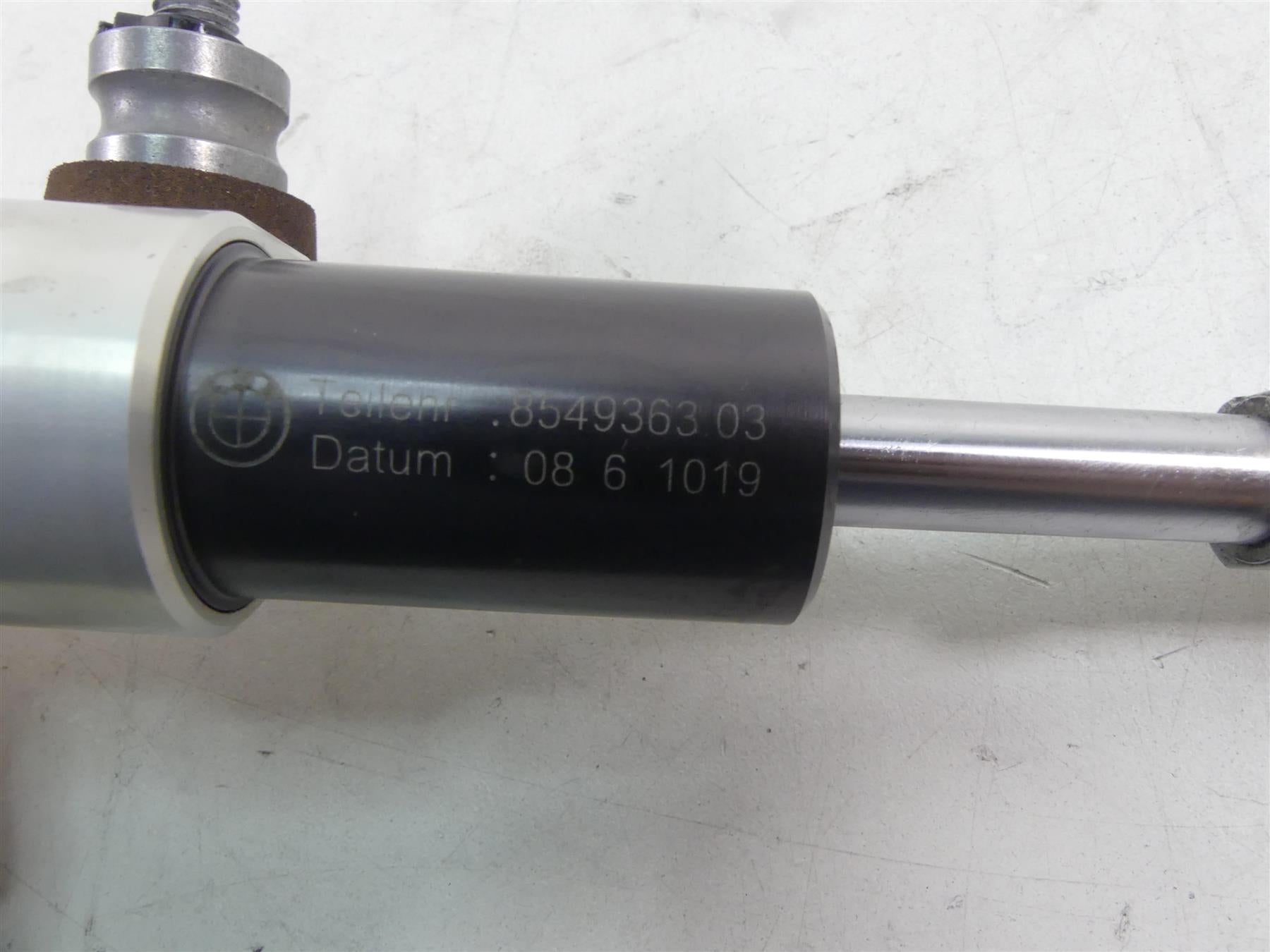 2017 BMW R1200GS GSW K50 Oem Steering Damper Stabilizer - 12K Only 32768549363 {{ shop.shopifyCountryName }} - Mototech271