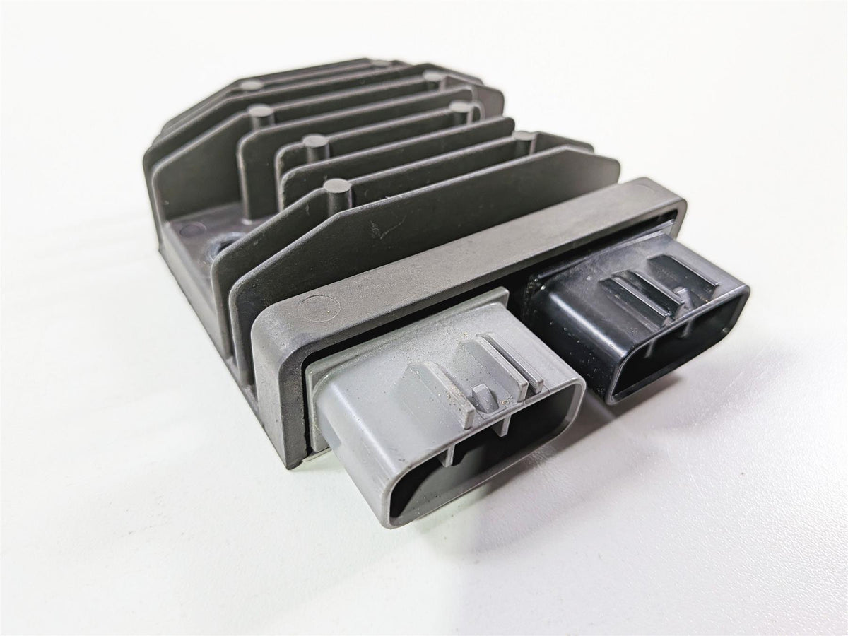 2019 Ducati 959 Panigale Rectifier Voltage Regulator FH020AA 54040301B {{ shop.shopifyCountryName }} - Mototech271