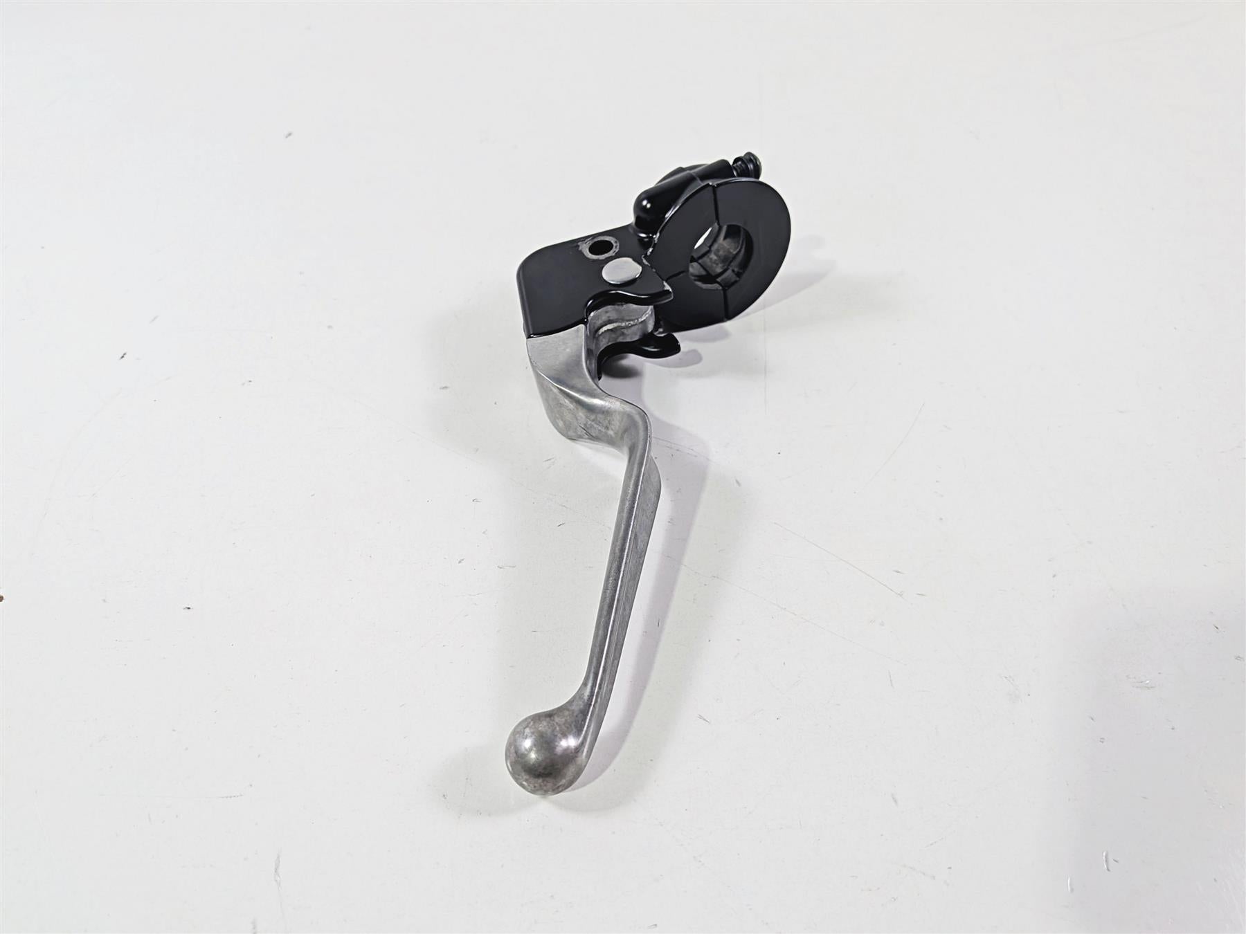 2004 Harley Touring FLTRI Road Glide Clutch Perch & Lever 38608-96 45015-96-Mototech271