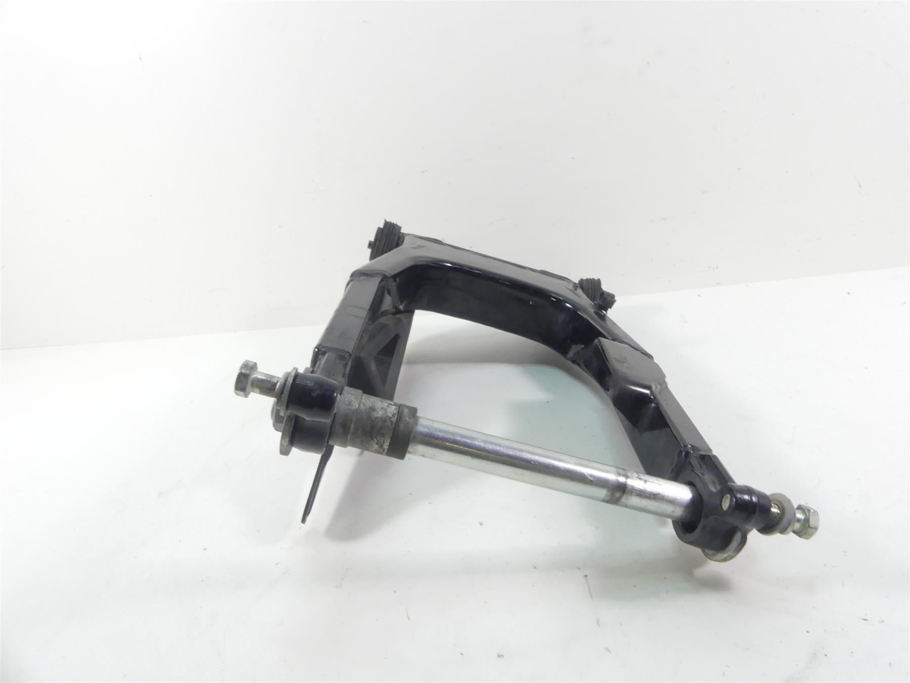 2007 Harley FLHTCU SE CVO Electra Glide Swing Arm Swingarm & 1" Axle 47549-02 {{ shop.shopifyCountryName }} - Mototech271