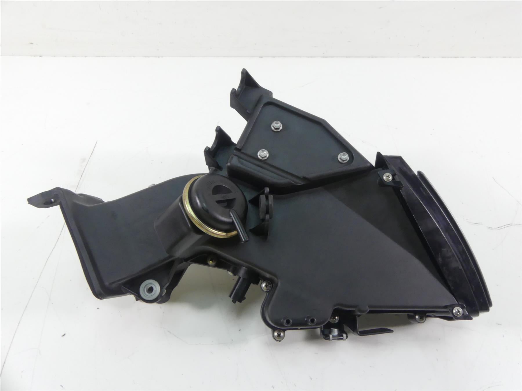 2004 Aprilia RSV 2 1000R Mille Front Center Air Inlet Duct Scoop AP8158114 {{ shop.shopifyCountryName }} - Mototech271
