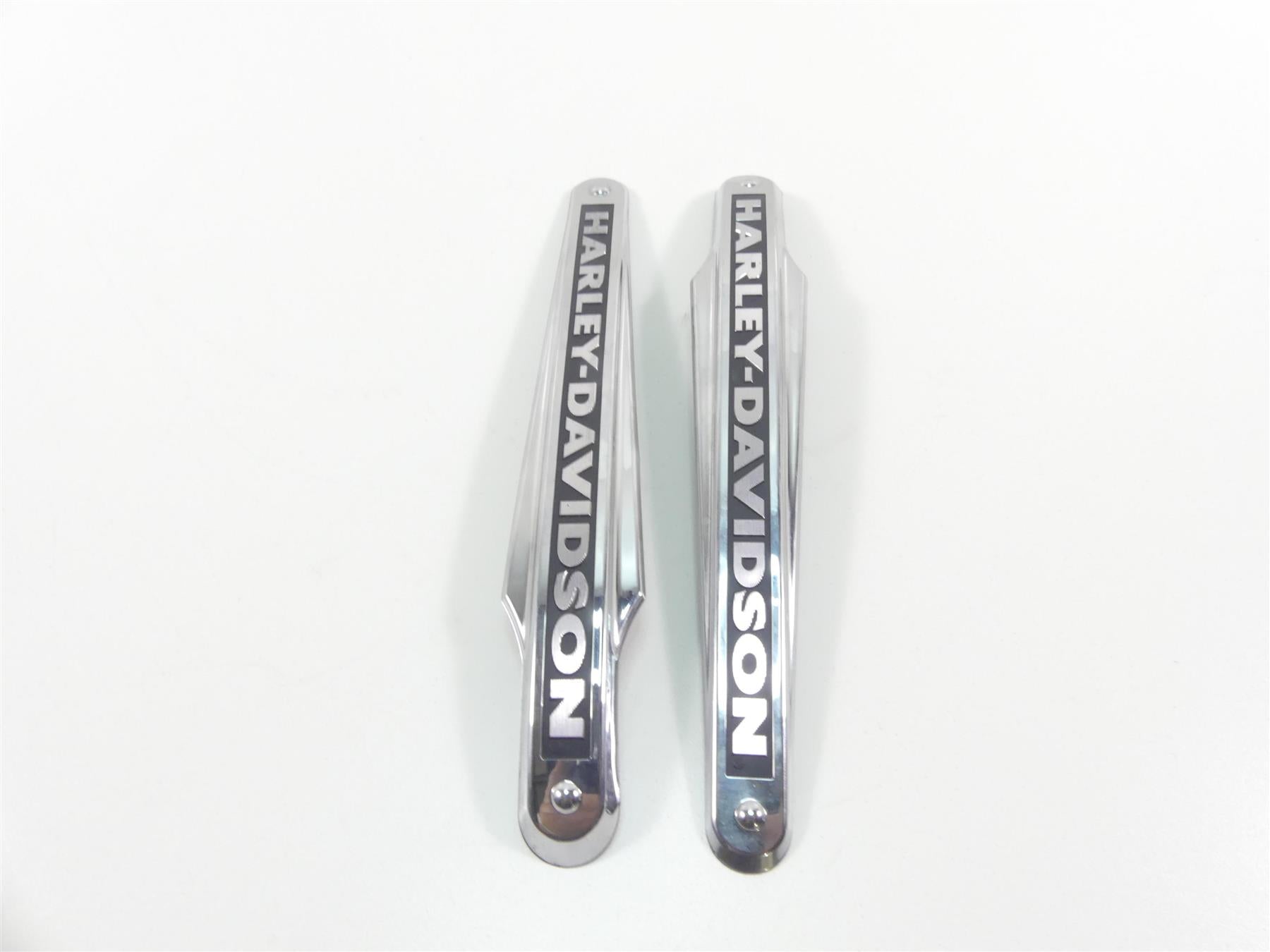 2009 Harley Dyna FXDF SE CVO Fat Bob Tank Emblem Badge Set 62341-09 62342-09 {{ shop.shopifyCountryName }} - Mototech271