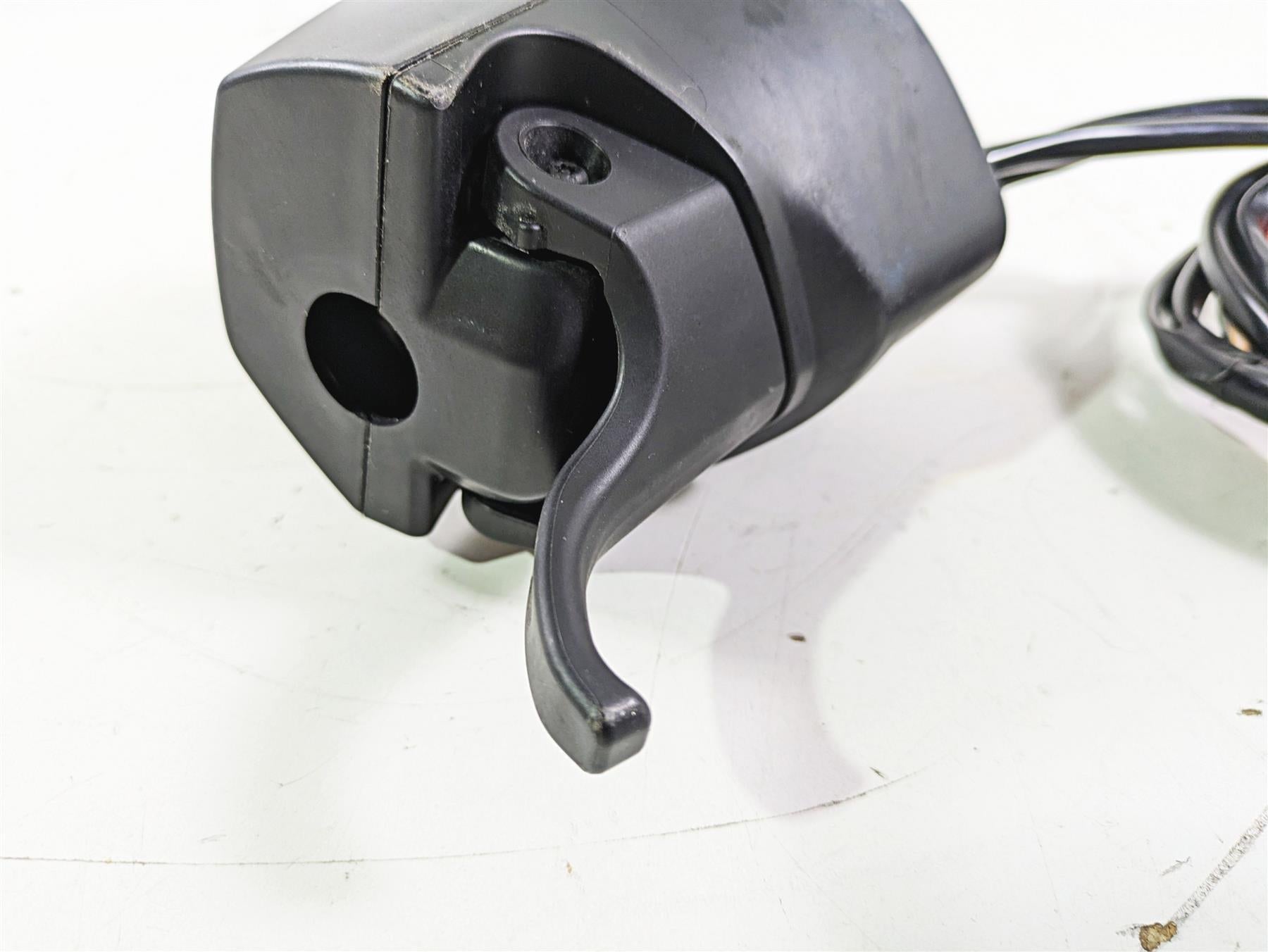2020 Yamaha Waverunner VX1050 Deluxe Left Hand Control Switch F2X-68310-01-00 {{ shop.shopifyCountryName }} - Mototech271