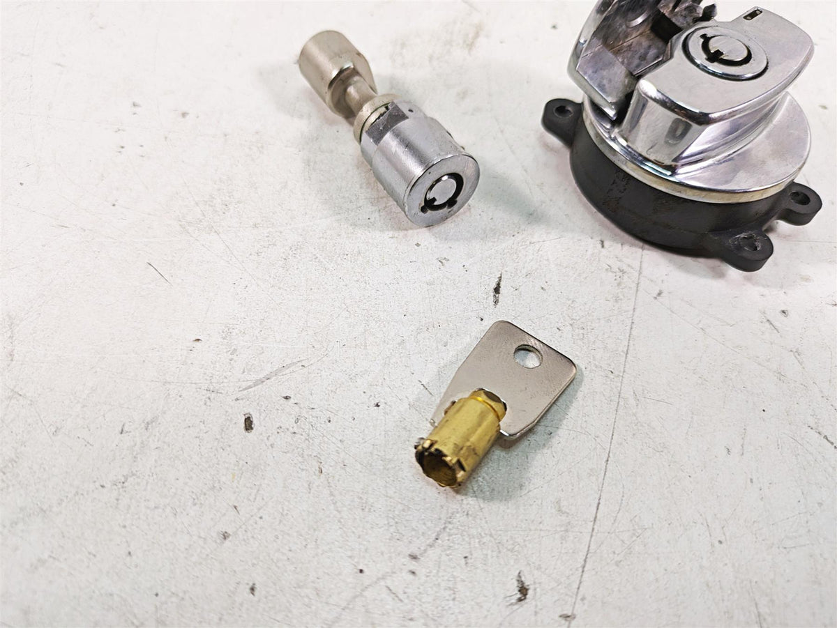 2006 Harley FLSTI Softail Heritage Ignition Switch Key Lock Set 71450-04 {{ shop.shopifyCountryName }} - Mototech271